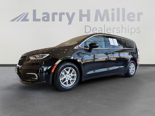 Used 2024 Chrysler Pacifica Touring L Van Passenger Van Denver, CO