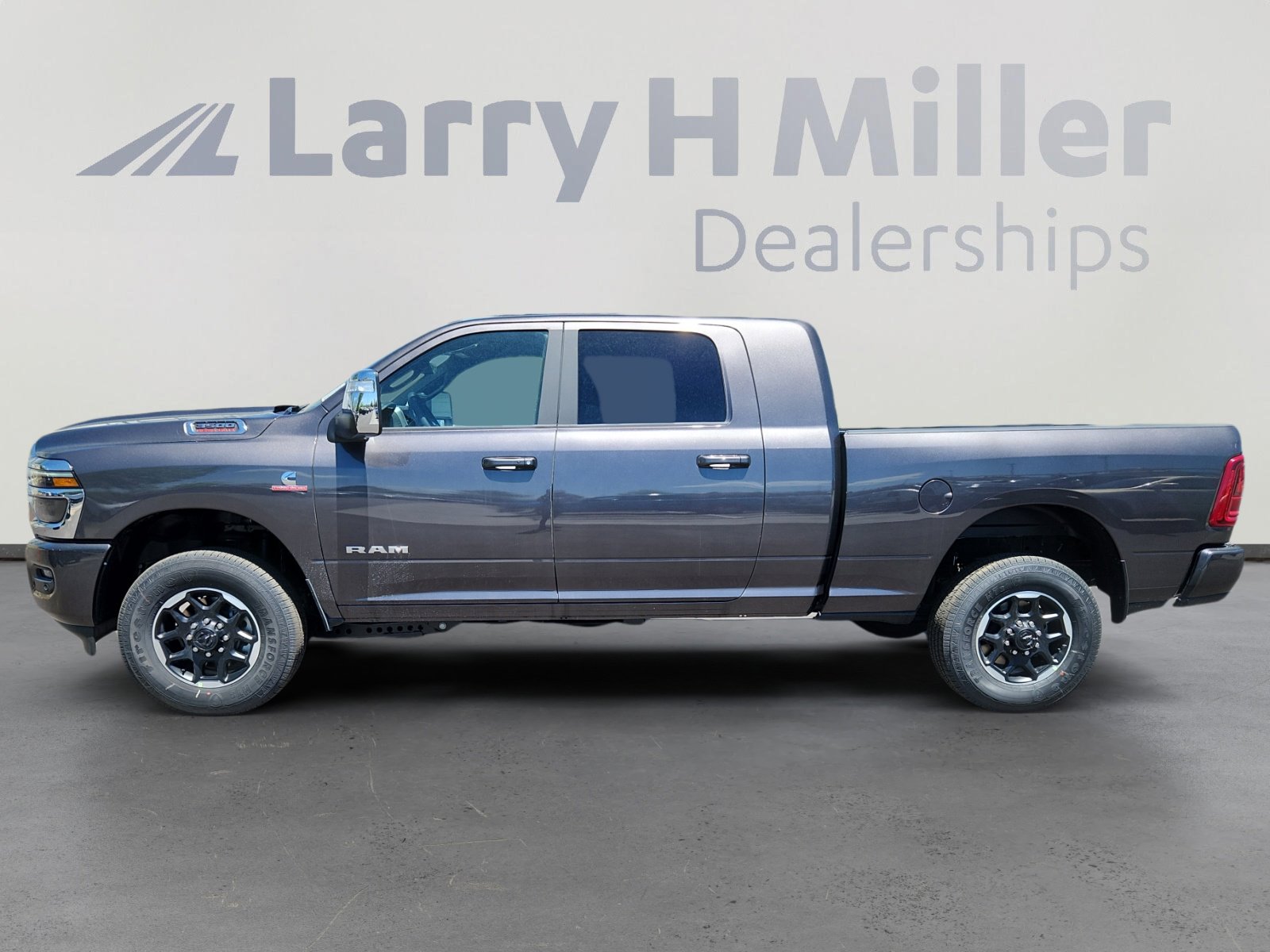 2025 Ram 3500 Laramie photo 2