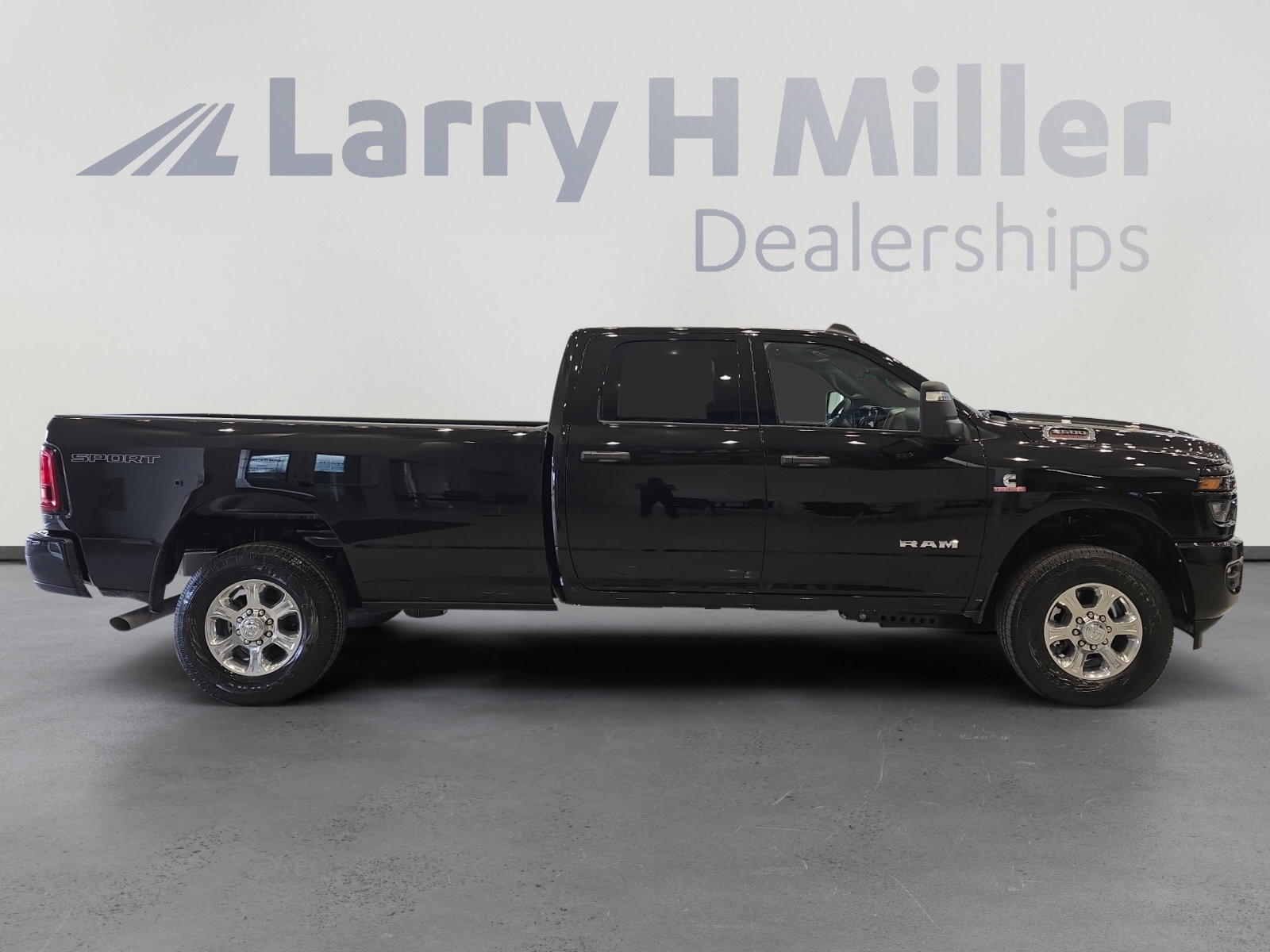 2025 RAM 2500 Big Horn - Photo 6