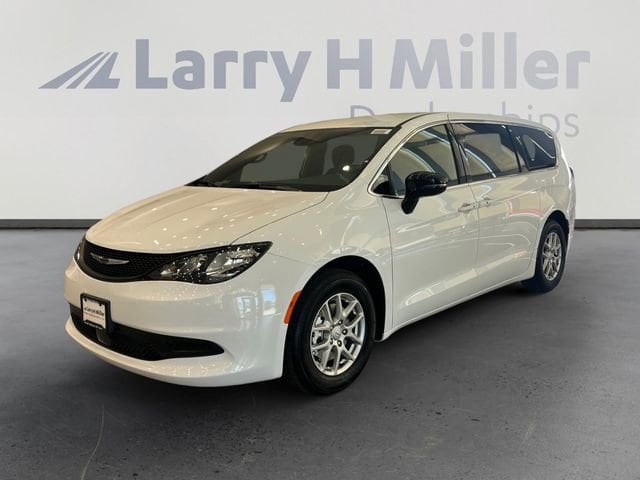 2026 Chrysler Voyager