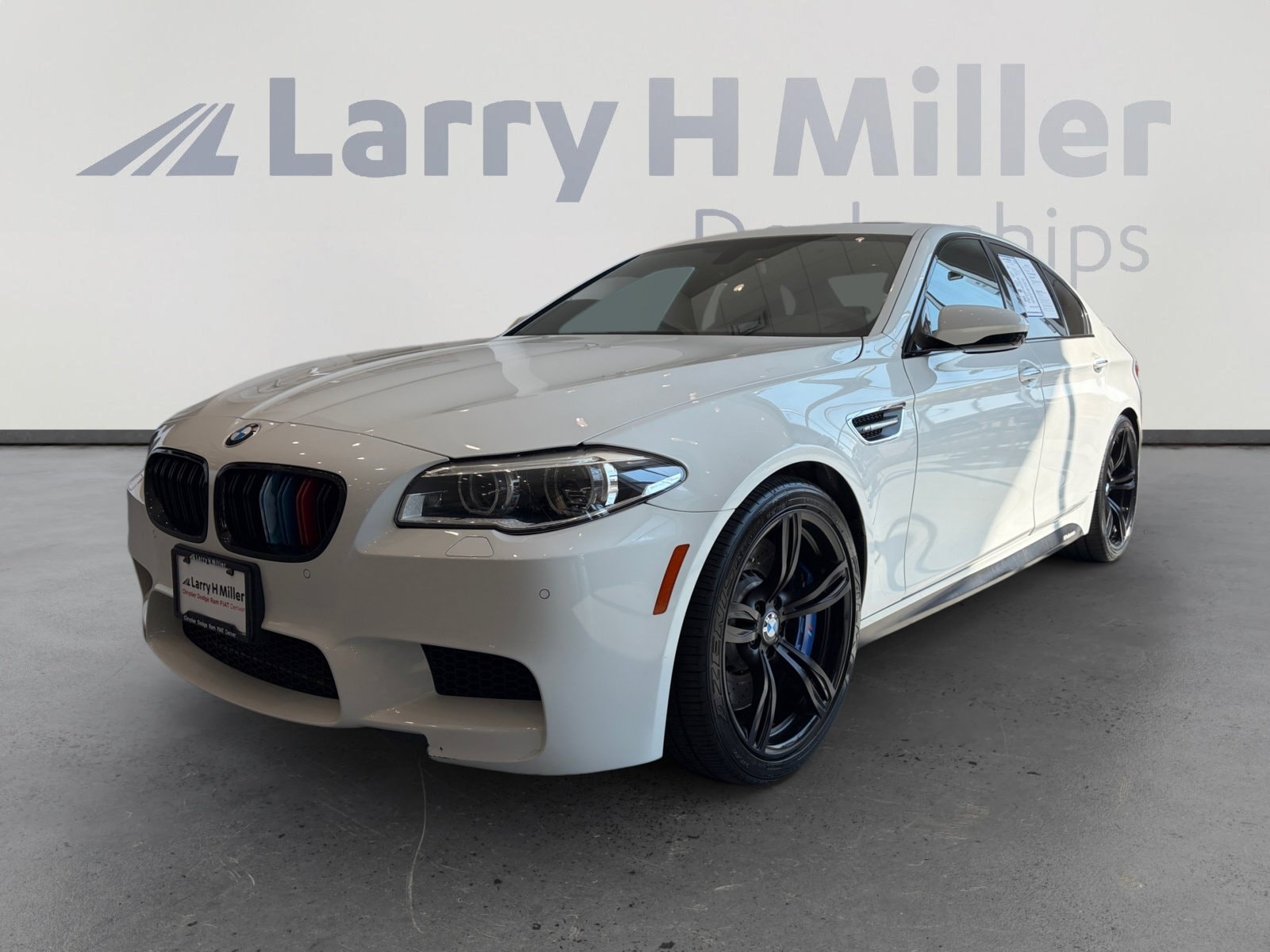 2016 BMW M5 -'s photo