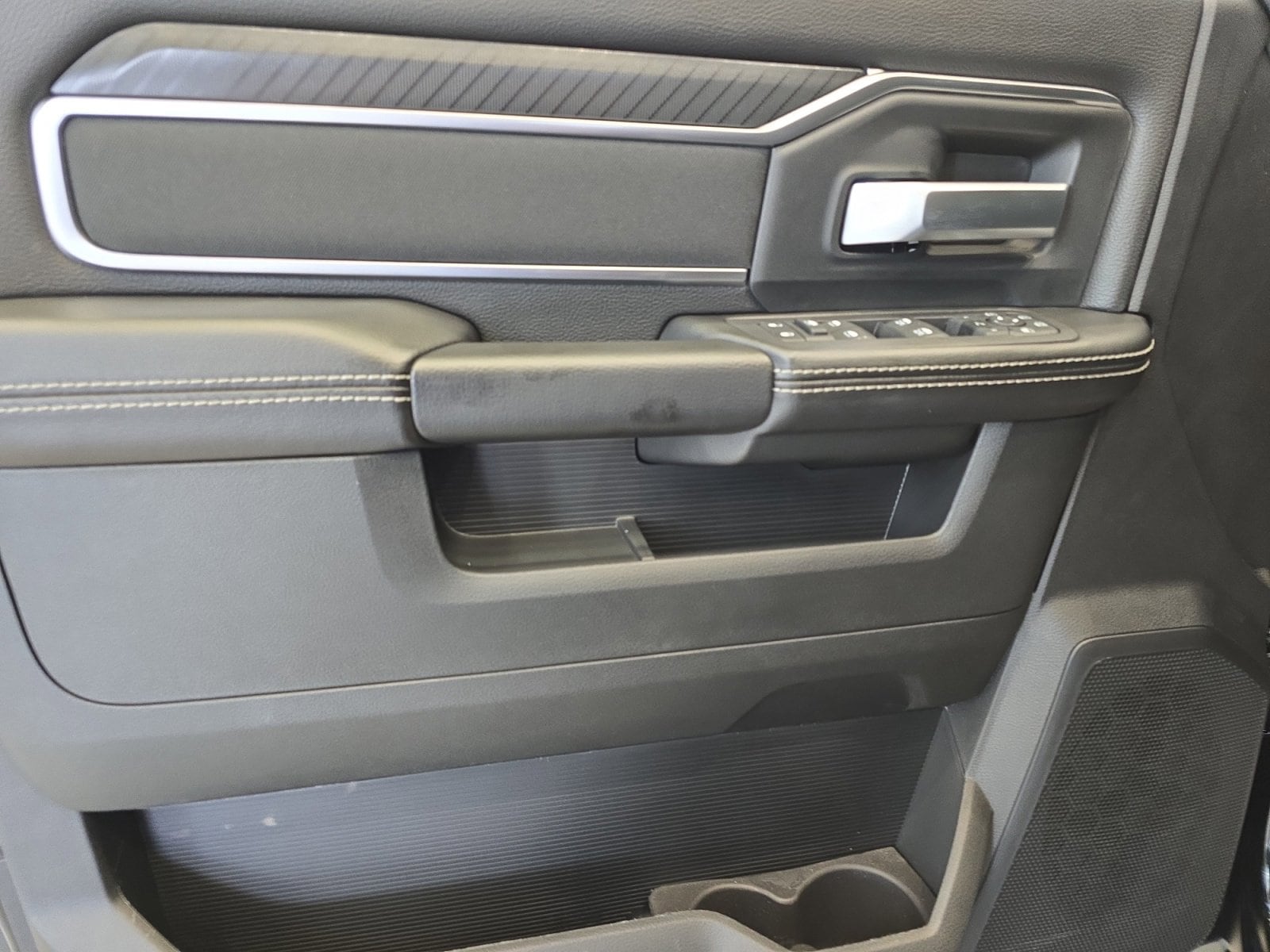 2025 RAM 2500 Big Horn - Photo 13
