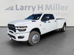 2026 Ram 3500 BIG HORN CREW CAB 4X4 8' BOX Pickup