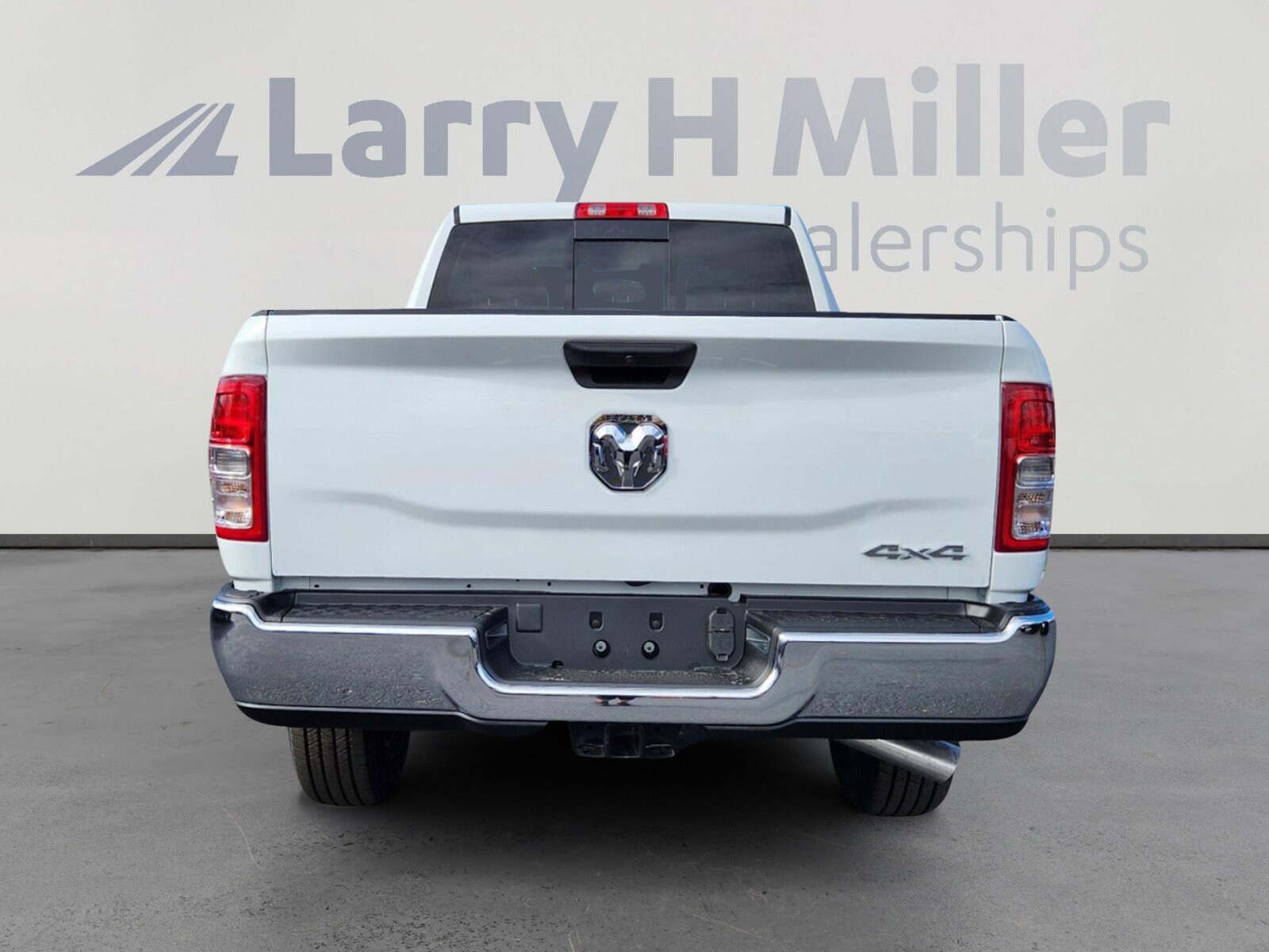 2024 Ram 2500 Tradesman photo 3