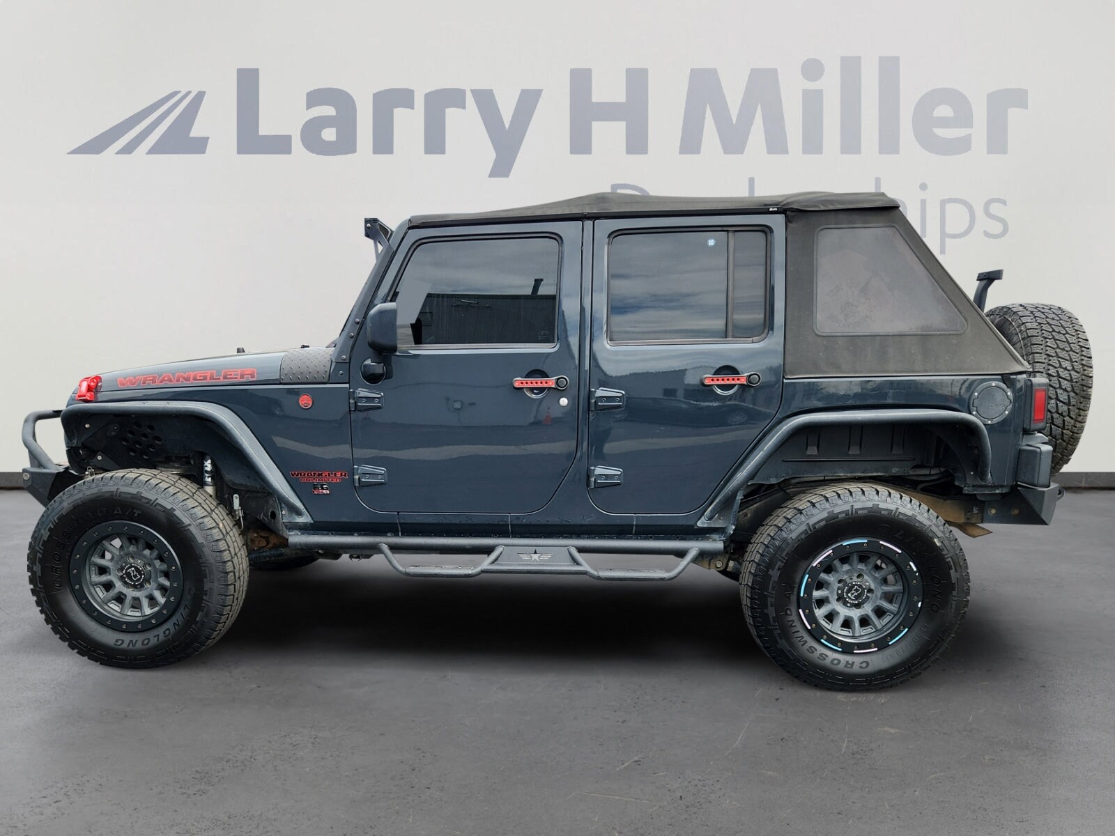 2017 Jeep Wrangler Unlimited Sport Big Bear photo 2