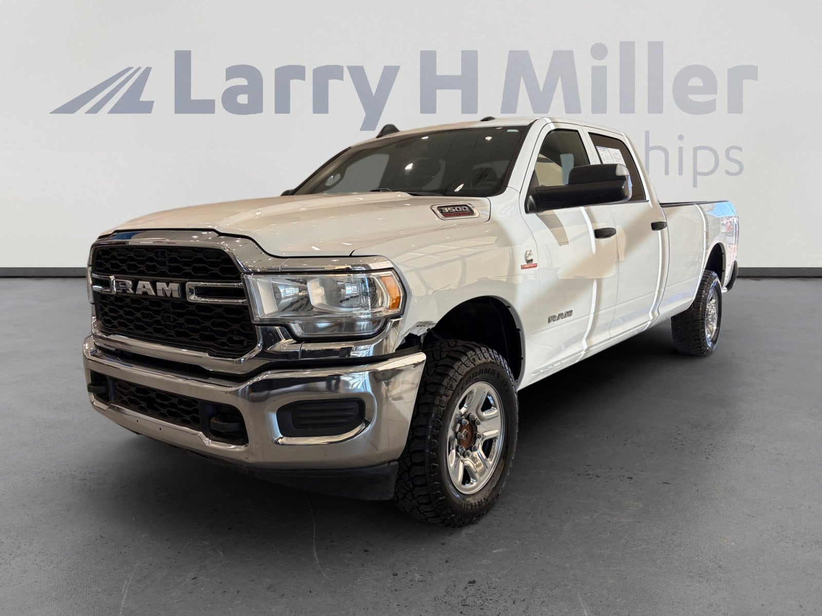 2022 RAM 3500 Tradesman 4X4 Crew Cab LWB's photo