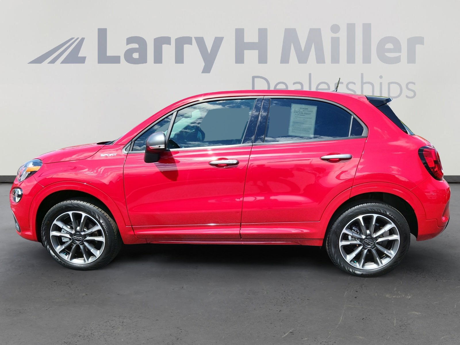 2023 Fiat 500X Pop Sport photo 2
