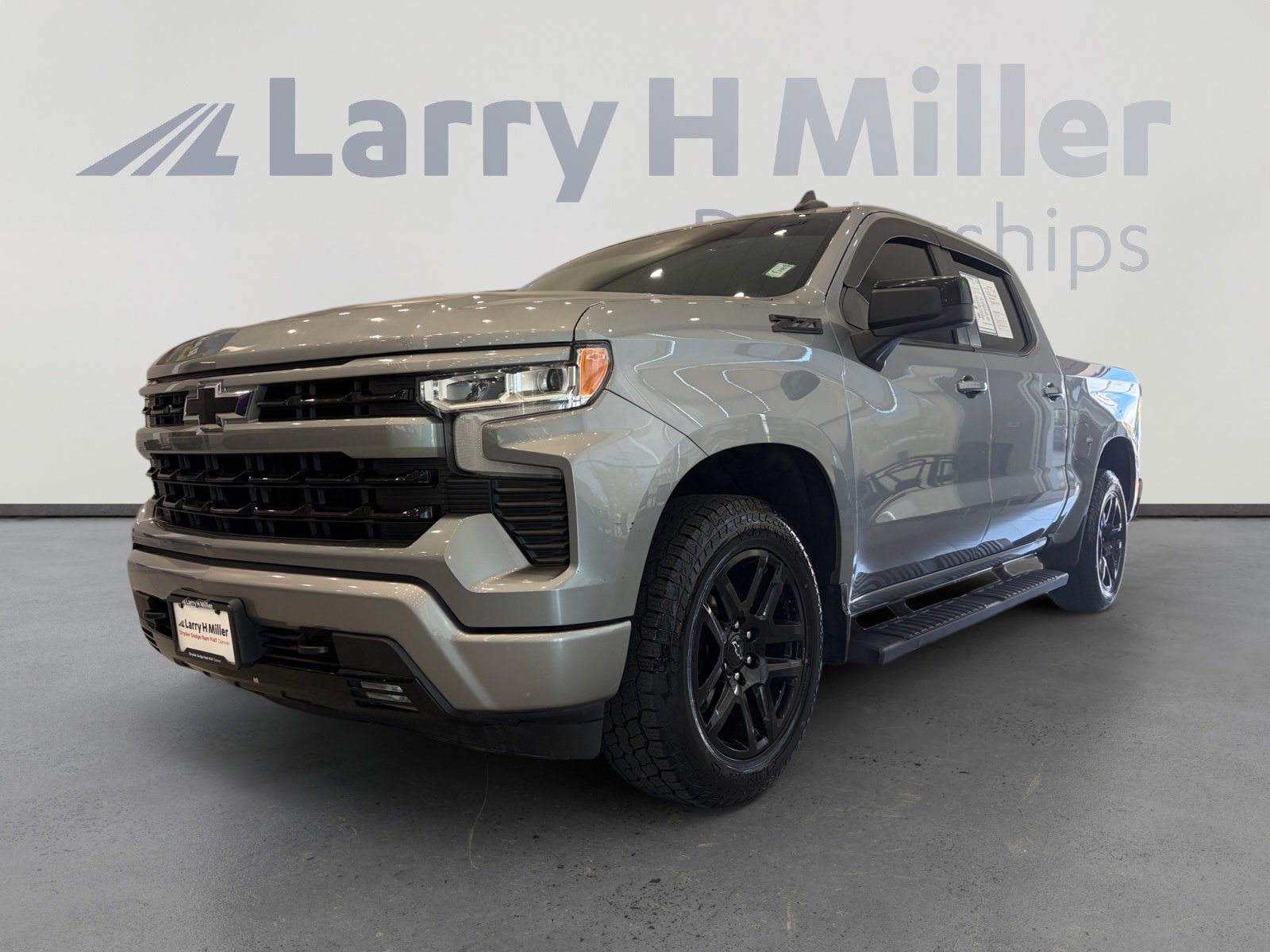 2023 Chevrolet Silverado 1500 RST 4X4 Crew Cab Short Box's photo