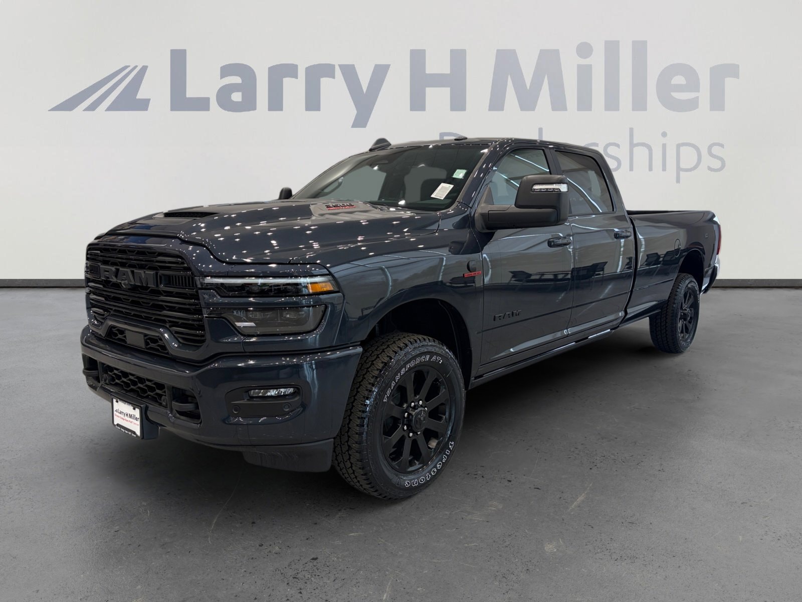 2026 RAM 3500 Laramie 4X4 Crew Cab LWB's photo