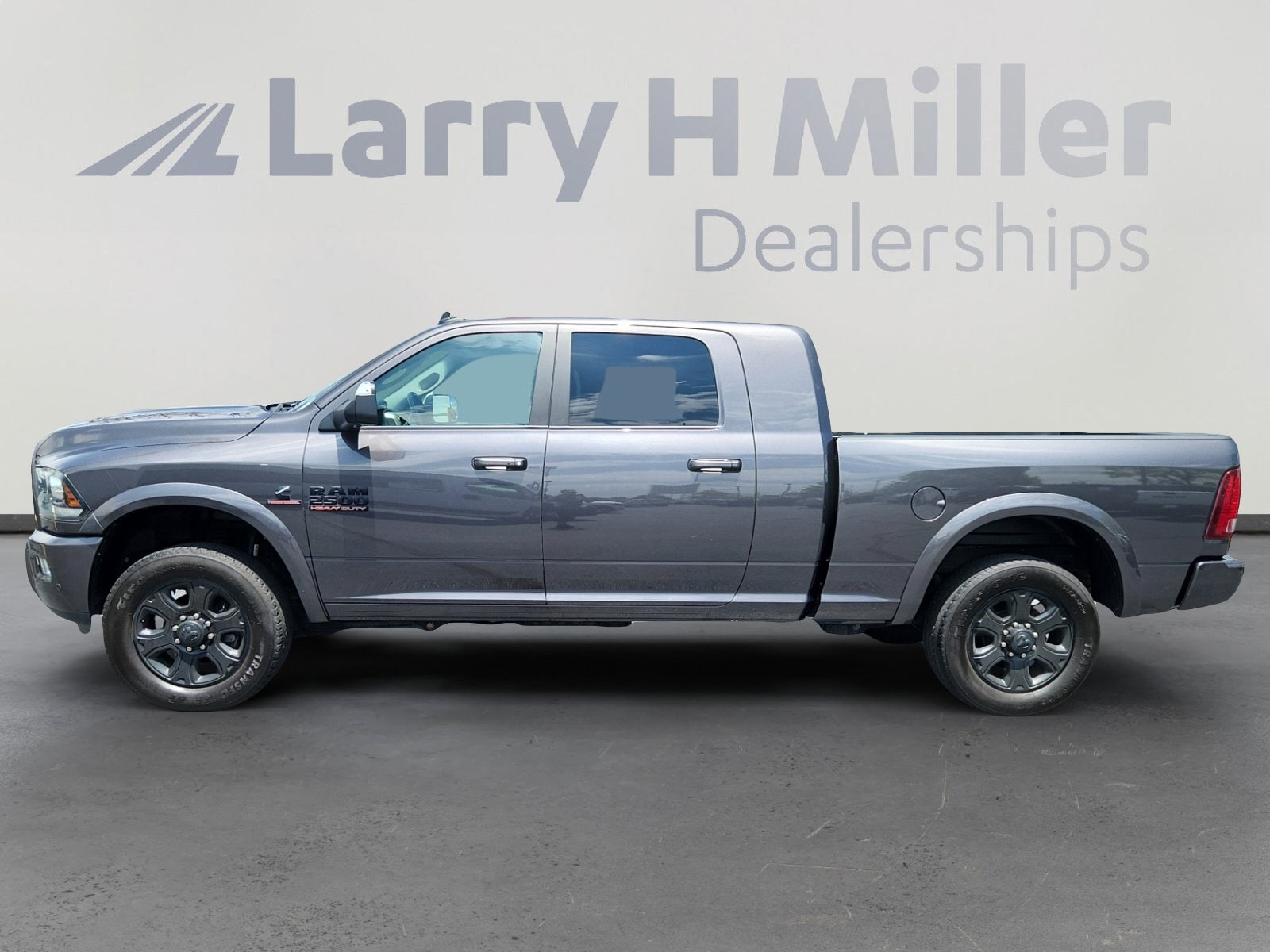 Used 2017 RAM Ram 2500 Pickup Laramie with VIN 3C6UR5NL8HG538595 for sale in Aurora, CO