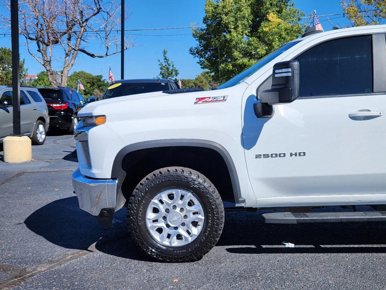 Used 2020 Chevrolet Silverado 2500HD LT with VIN 1GC1YNEY8LF302971 for sale in Aurora, CO