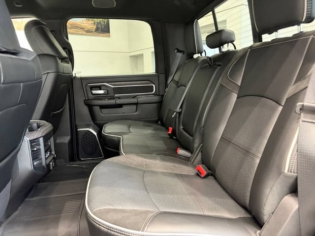 2026 RAM 3500 Laramie - Photo 21