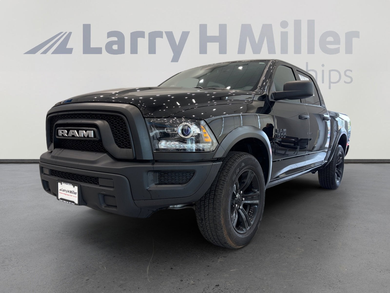 2024 RAM 1500 Classic Warlock 4x4 Crew Cab 5'7's photo