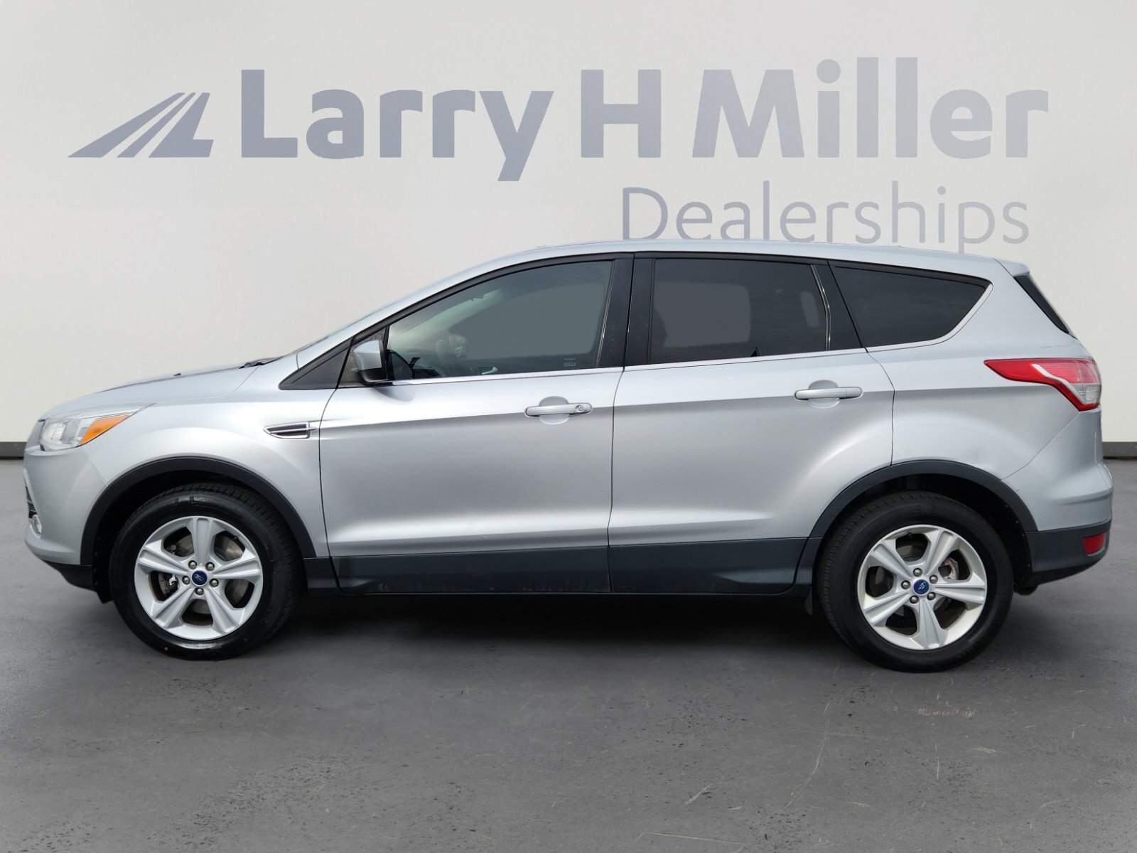 2016 Ford Escape SE photo 2
