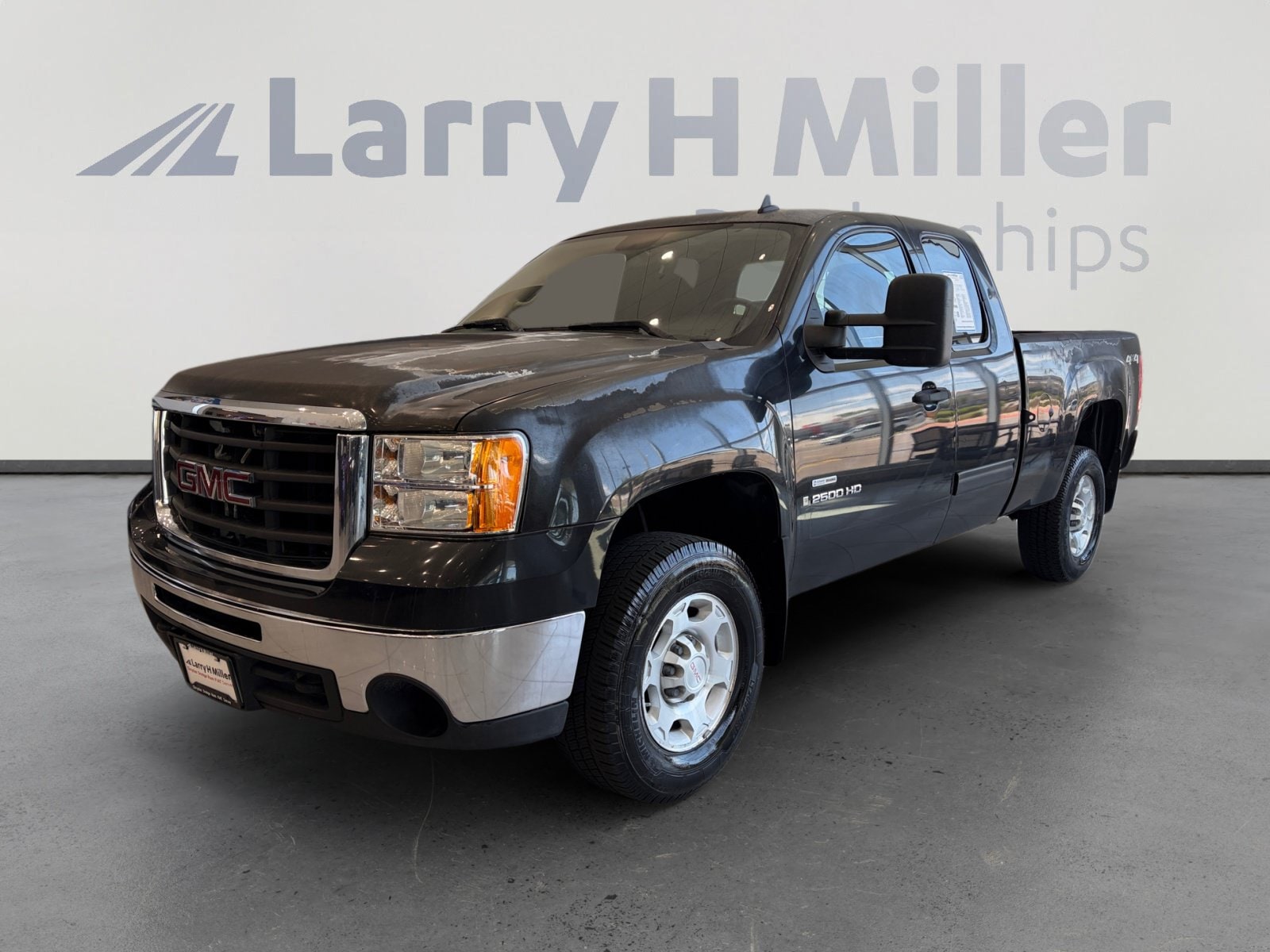2009 GMC Sierra 4WD Extended Cab 8ft SLE's photo