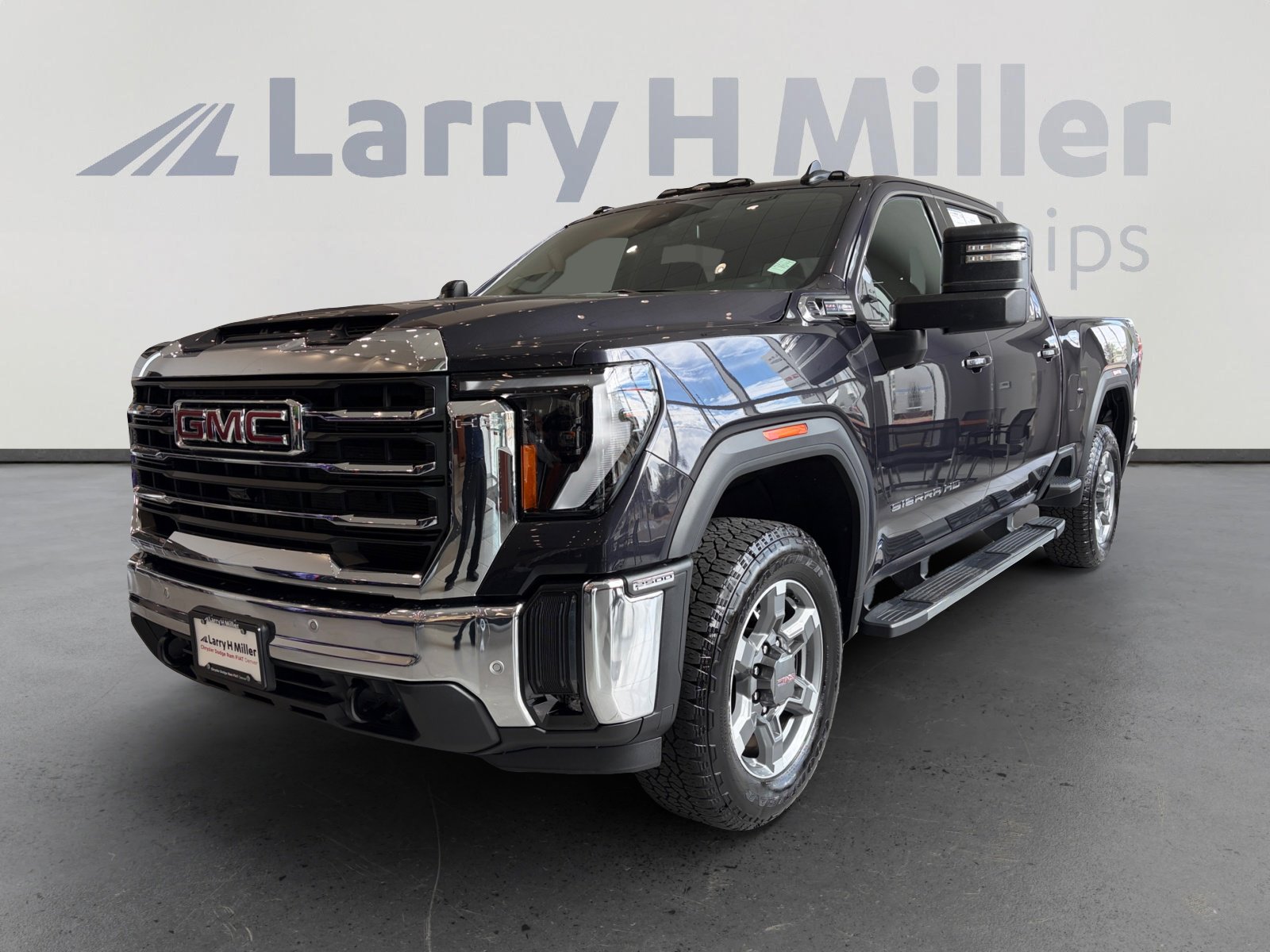 2025 GMC Sierra 4WD Crew Cab Standard Box SLE's photo