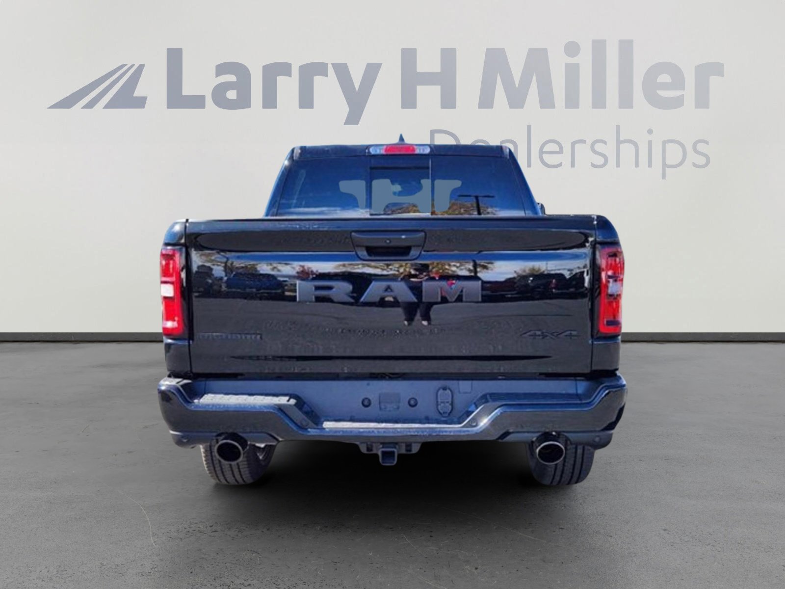 2025 Ram 1500 Big Horn photo 3