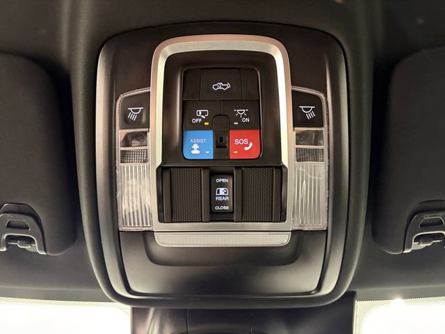 2026 RAM 3500 Laramie - Photo 24
