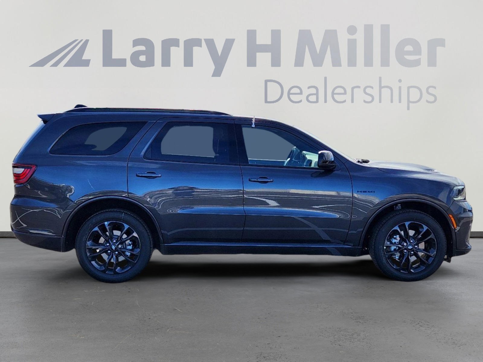 2025 Dodge Durango R/T photo 4