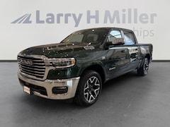 New 2026 Ram 1500 LARAMIE CREW CAB 4X4 5'7 BOX Pickup Denver, CO
