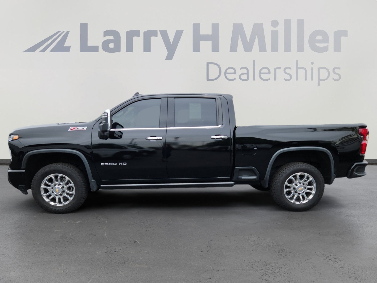 Used 2024 Chevrolet Silverado 2500HD LTZ with VIN 1GC4YPEY4RF311443 for sale in Aurora, CO