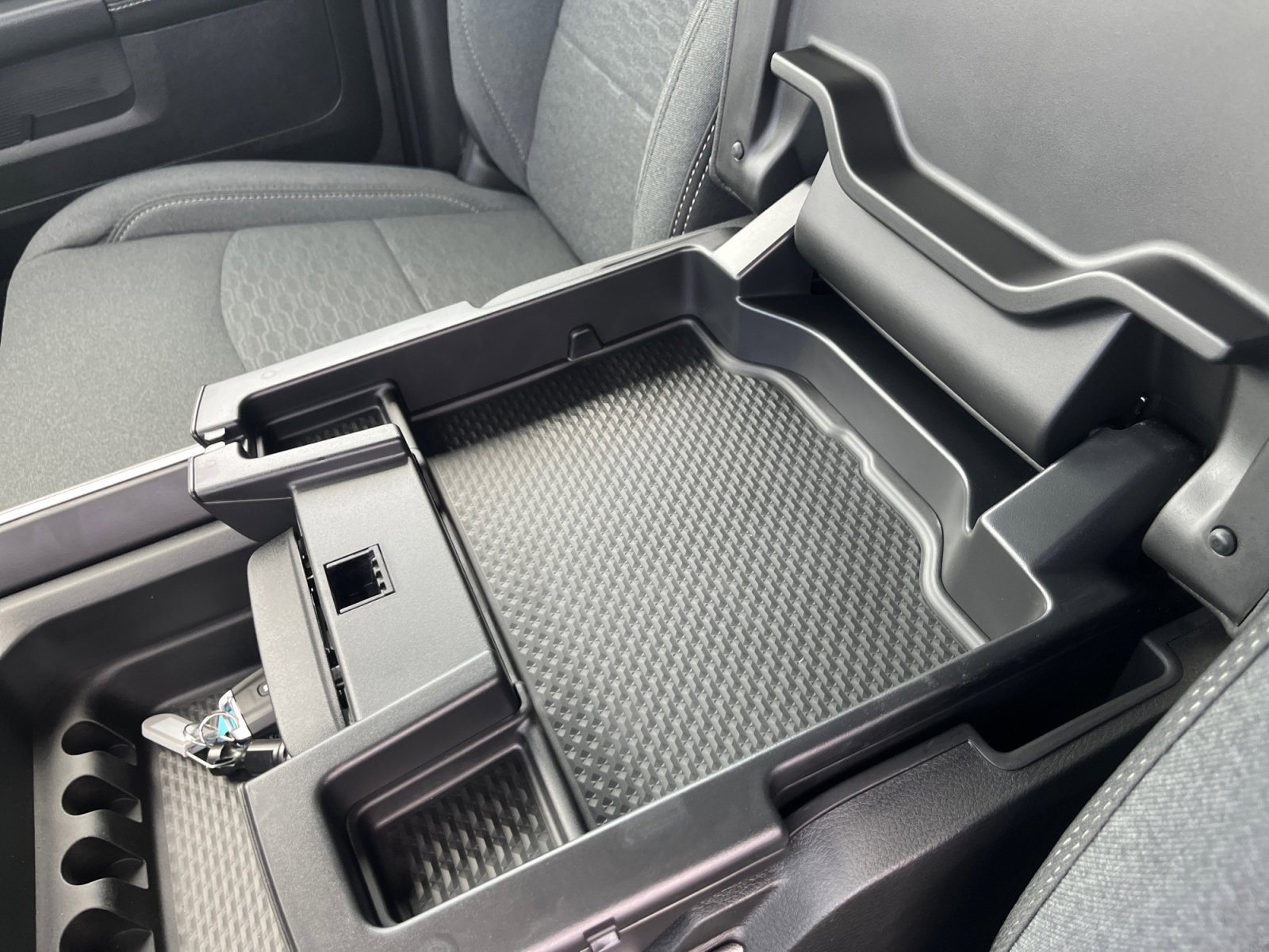 2025 RAM 2500 Big Horn - Photo 17