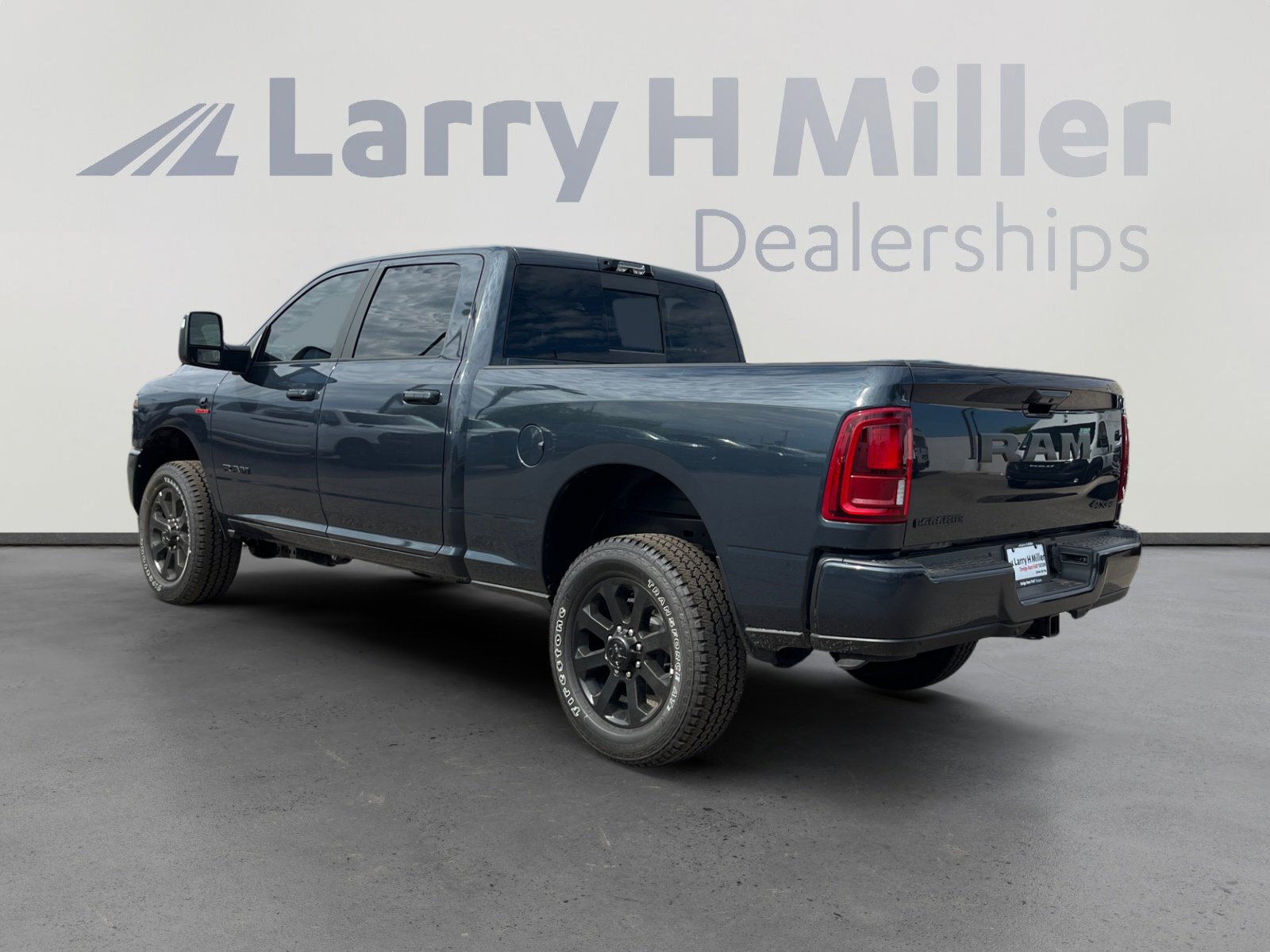 2025 Ram 2500 Laramie photo 2