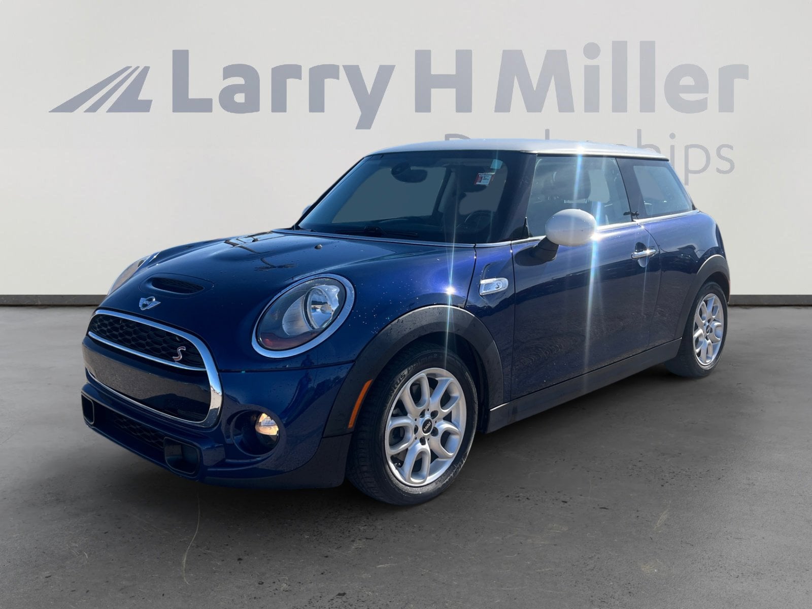 2015 MINI Cooper S's photo