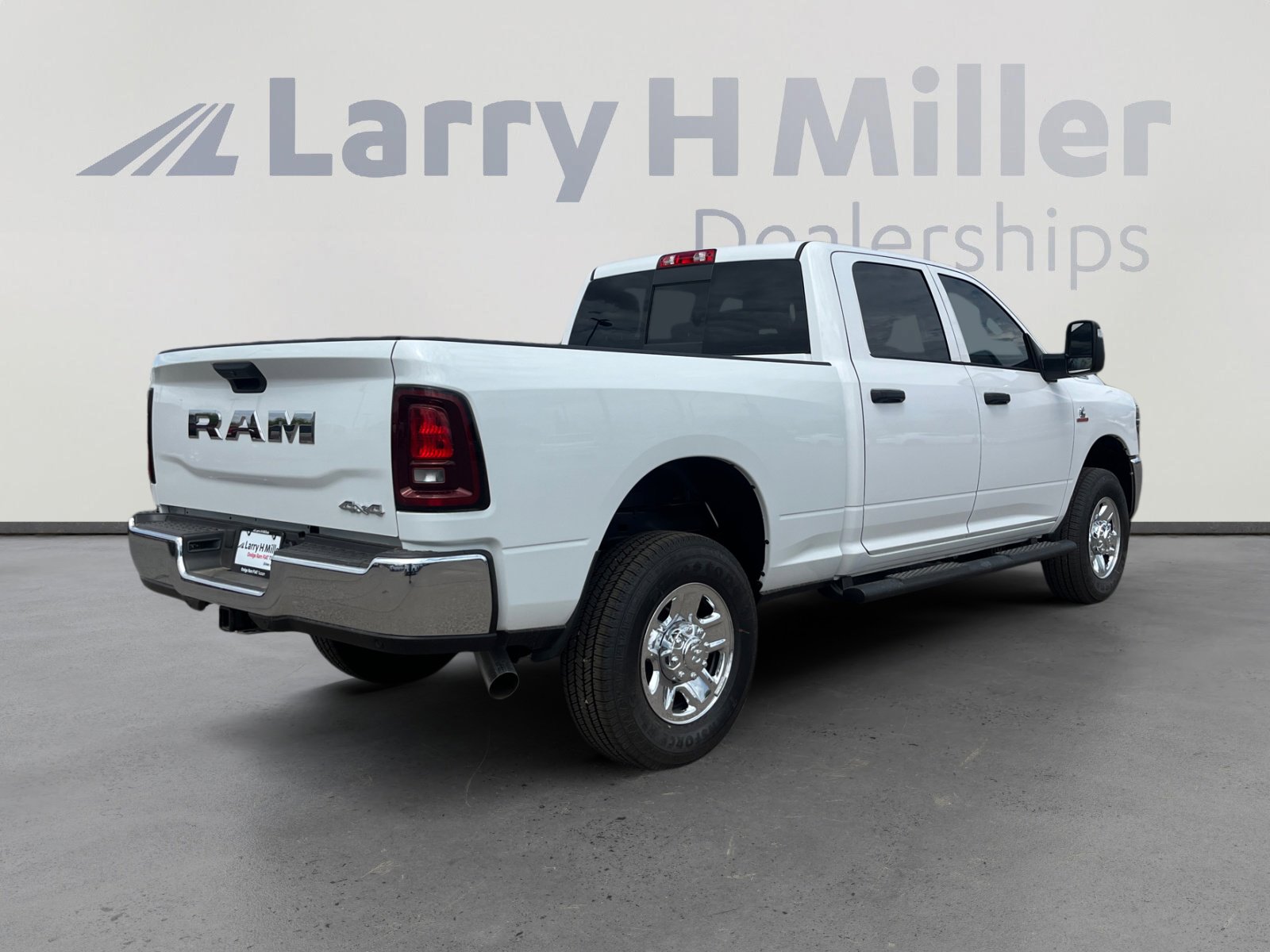 2025 RAM 2500 Tradesman - Photo 7