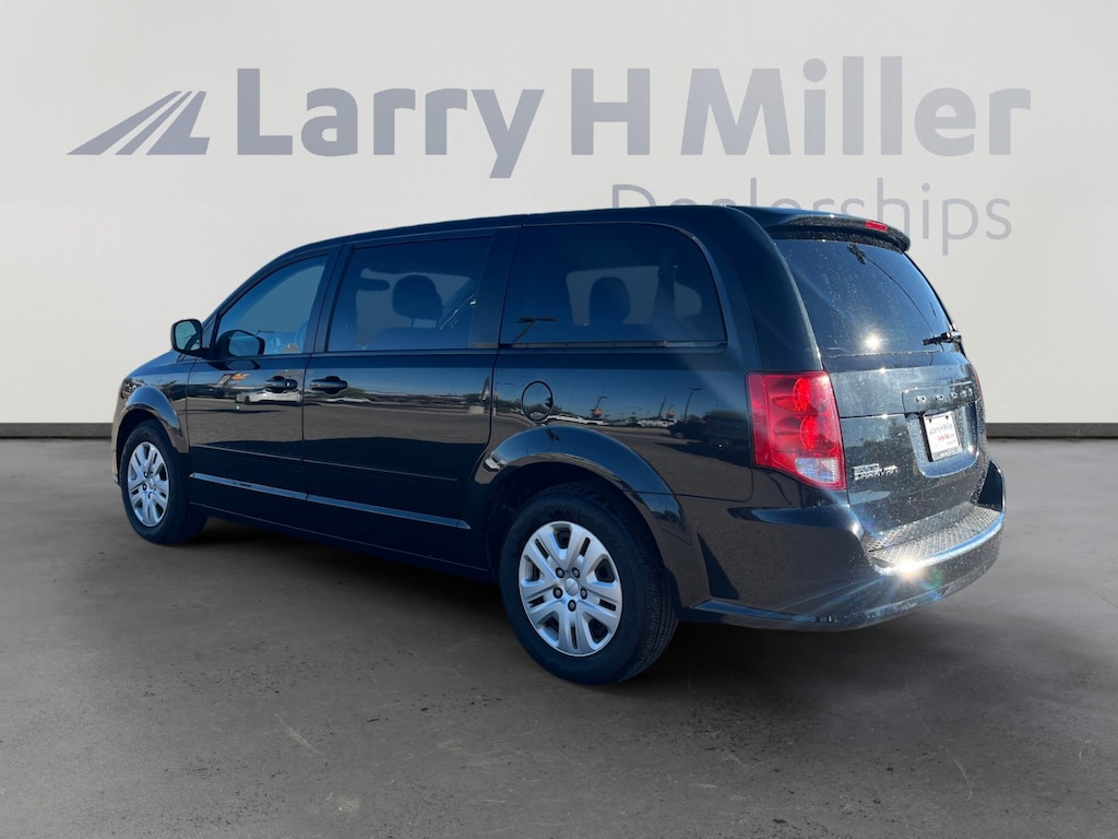 Used 2017 Dodge Grand Caravan SE Van