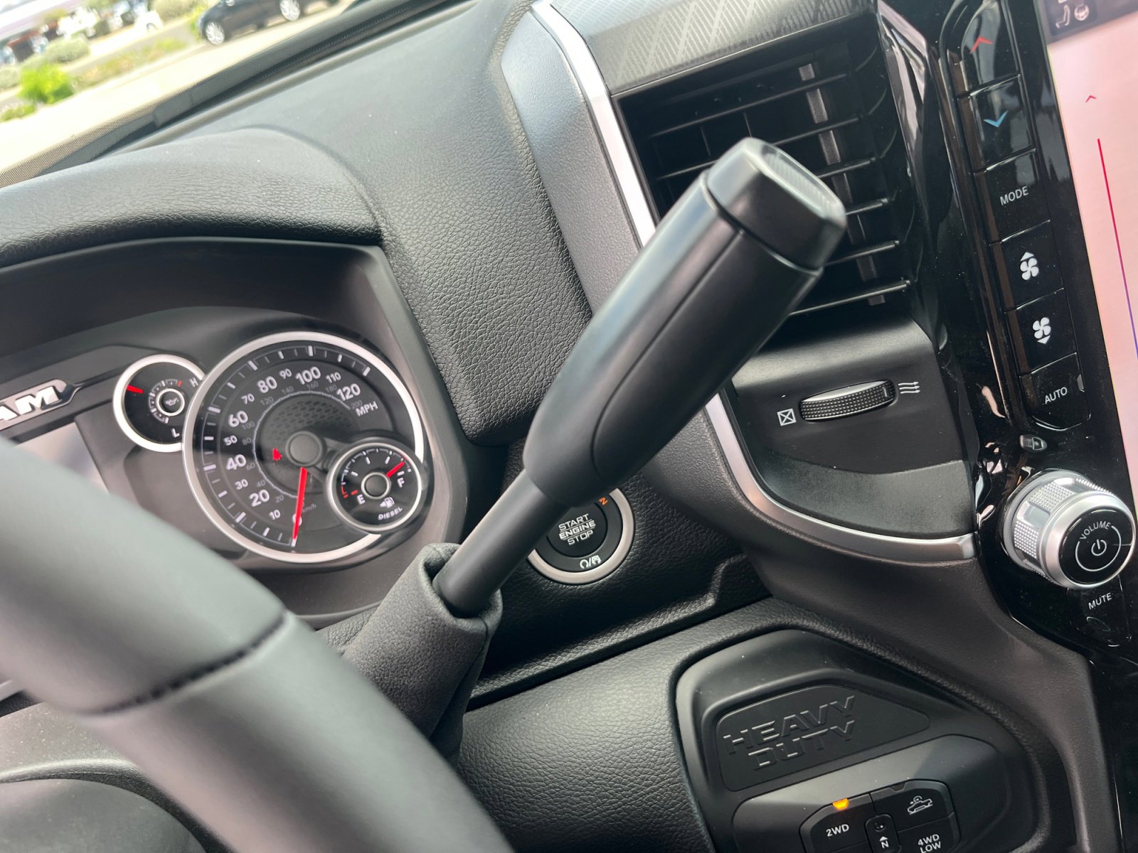2025 RAM 2500 Big Horn - Photo 13