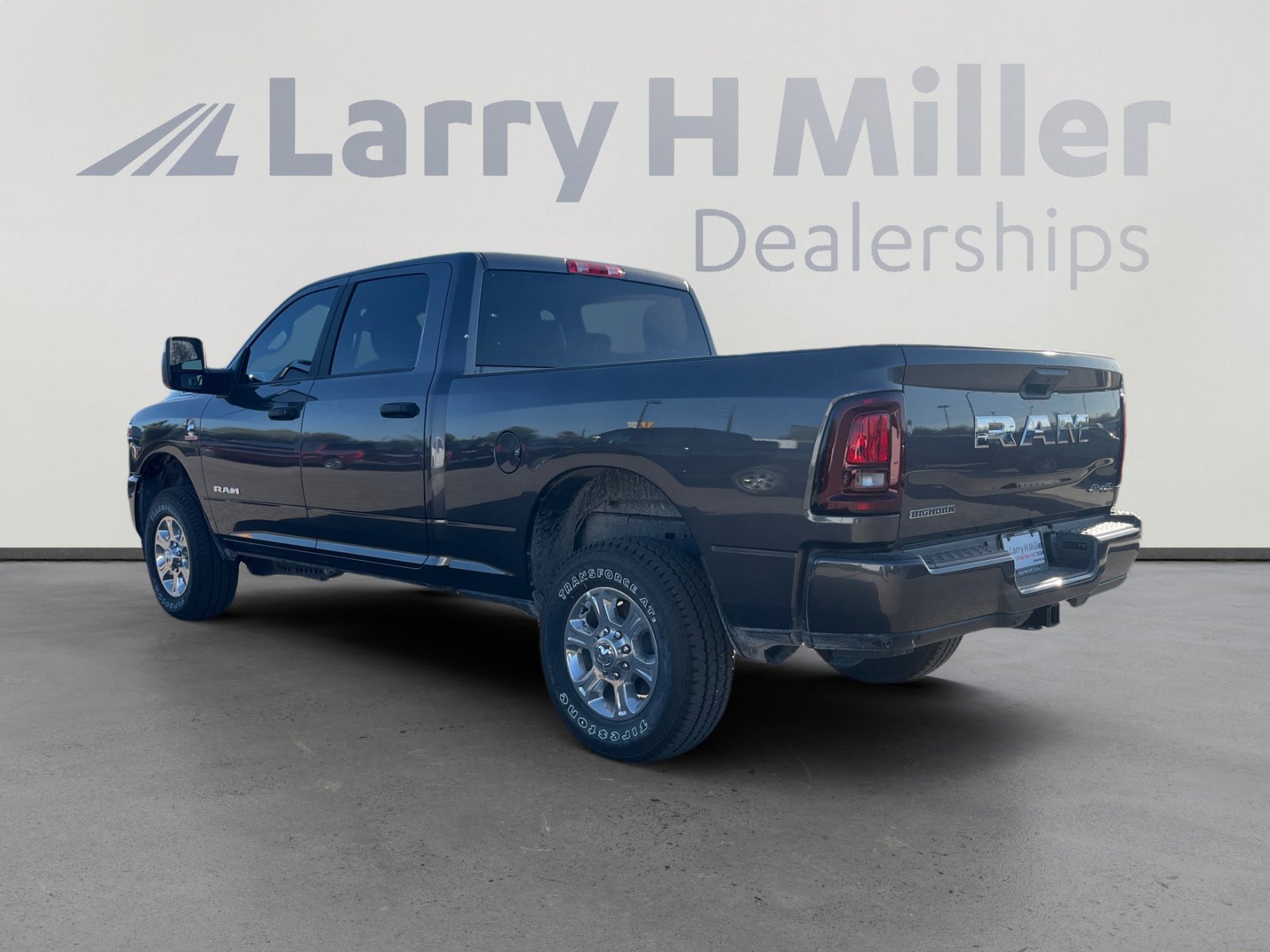2025 Ram 2500 Big Horn photo 3