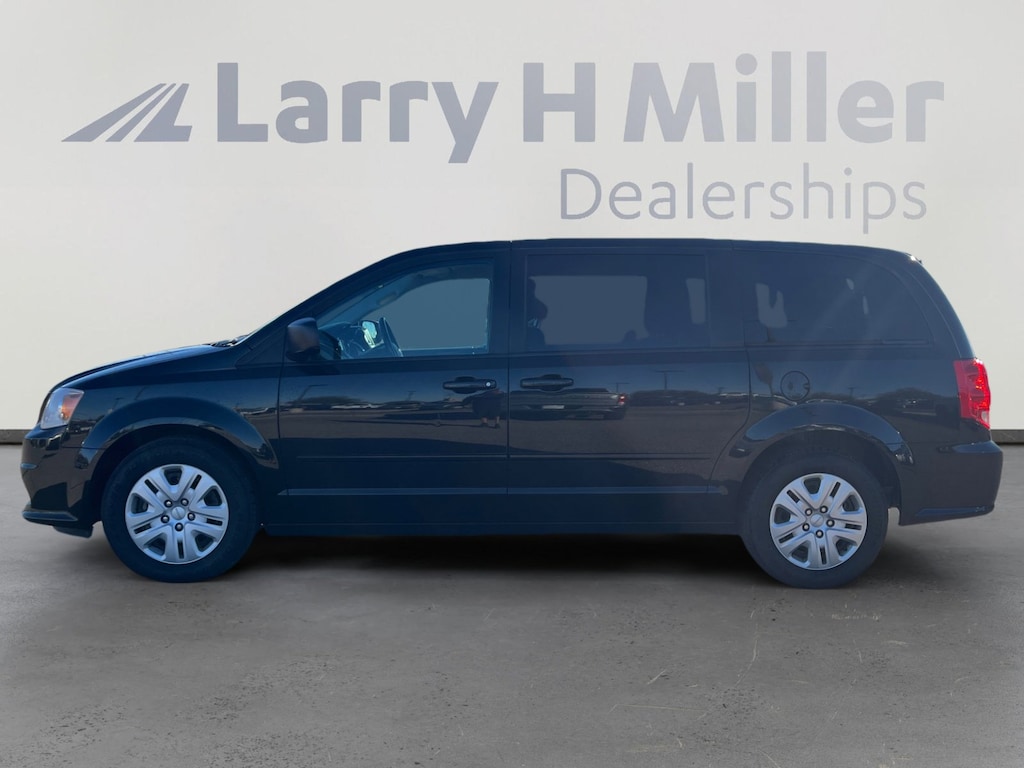 Used 2017 Dodge Grand Caravan SE Van