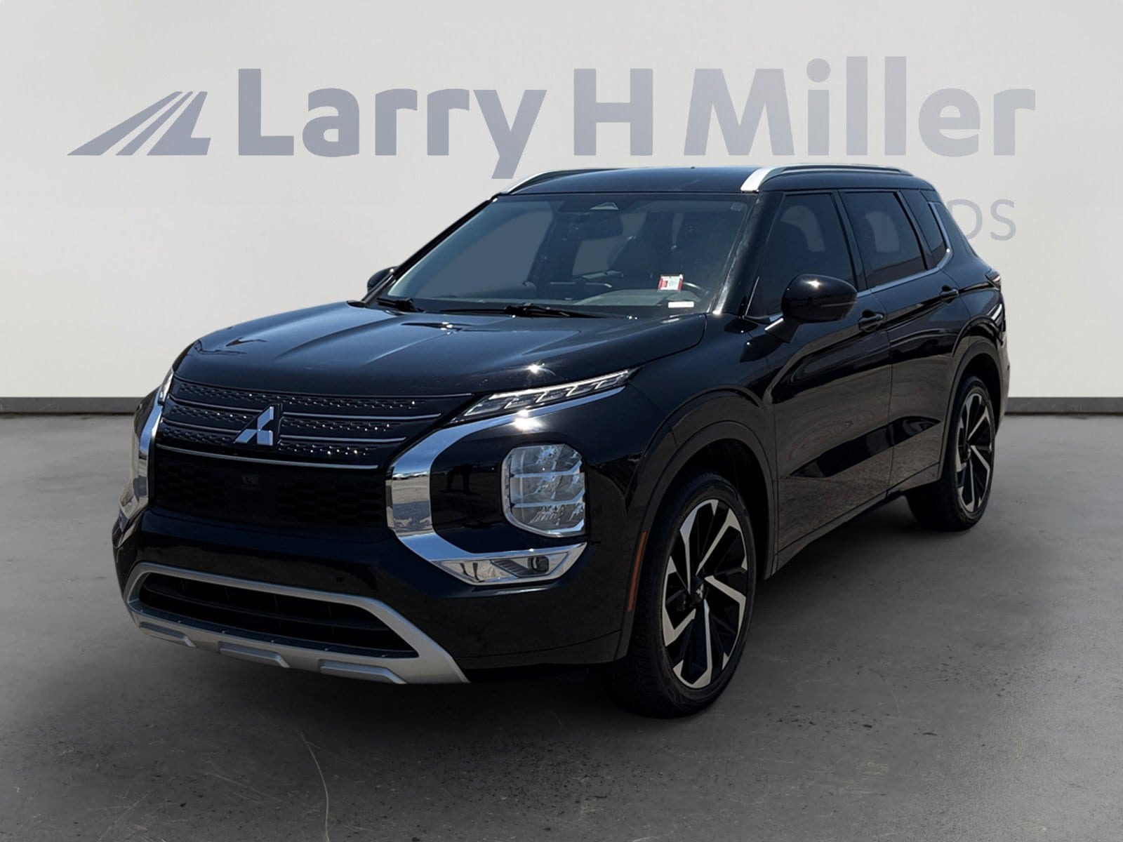 2023 Mitsubishi Outlander SEL