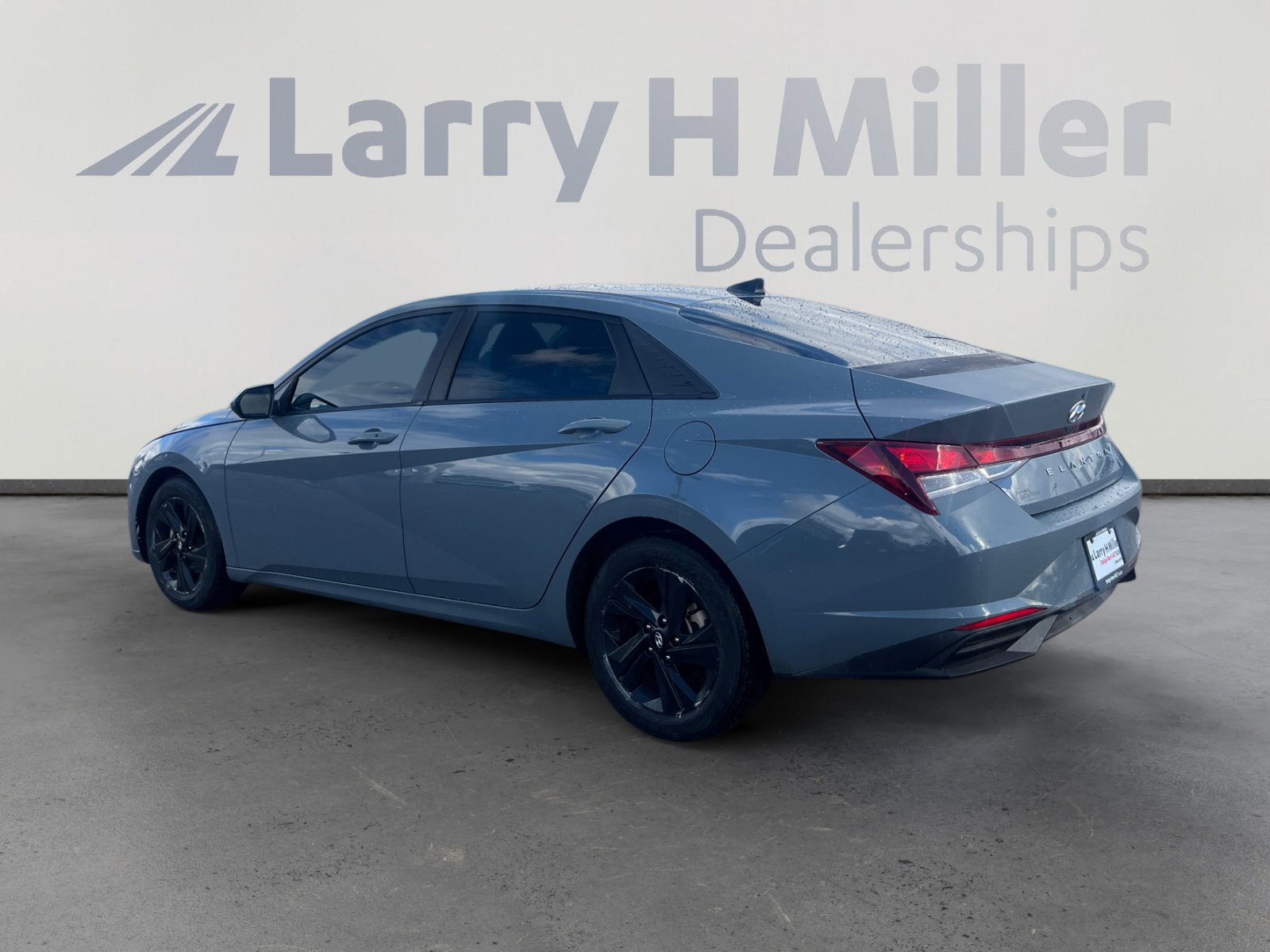 2021 Hyundai Elantra SEL photo 4