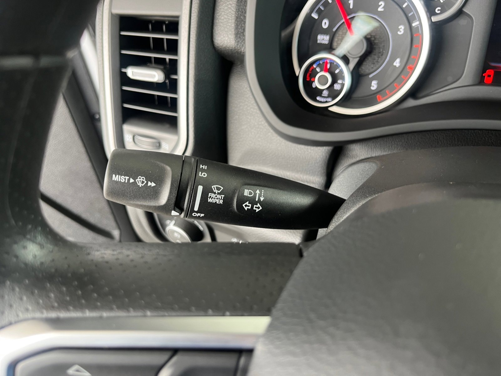 2025 RAM 2500 Tradesman - Photo 14