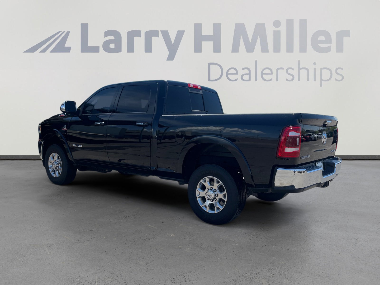 2022 Ram 2500 Laramie photo 3