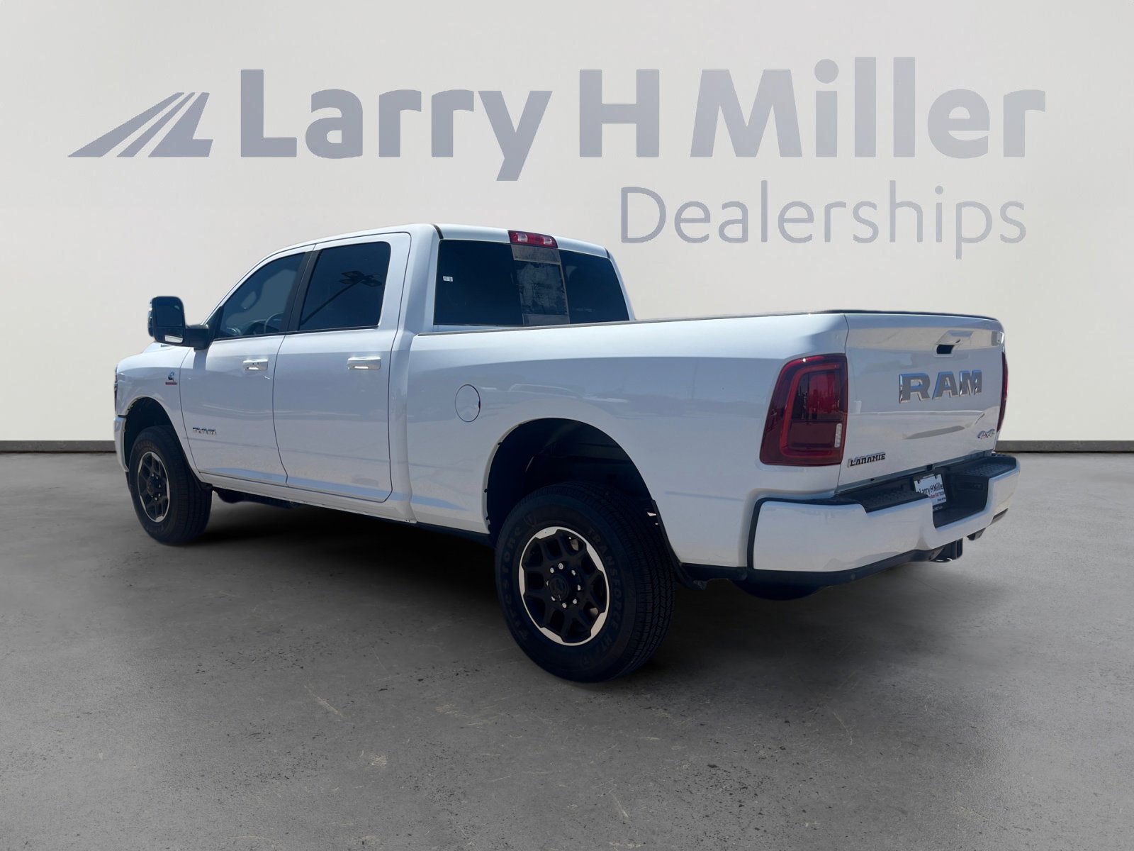2025 Ram 2500 Laramie photo 3