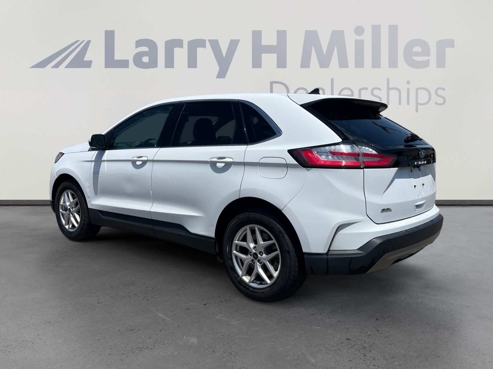 2024 Ford Edge SEL photo 4
