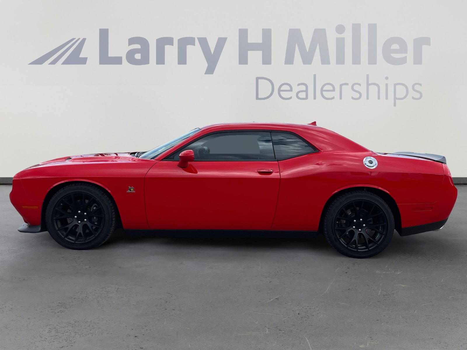 2018 Dodge Challenger R/T 392 Scat Pack photo 2