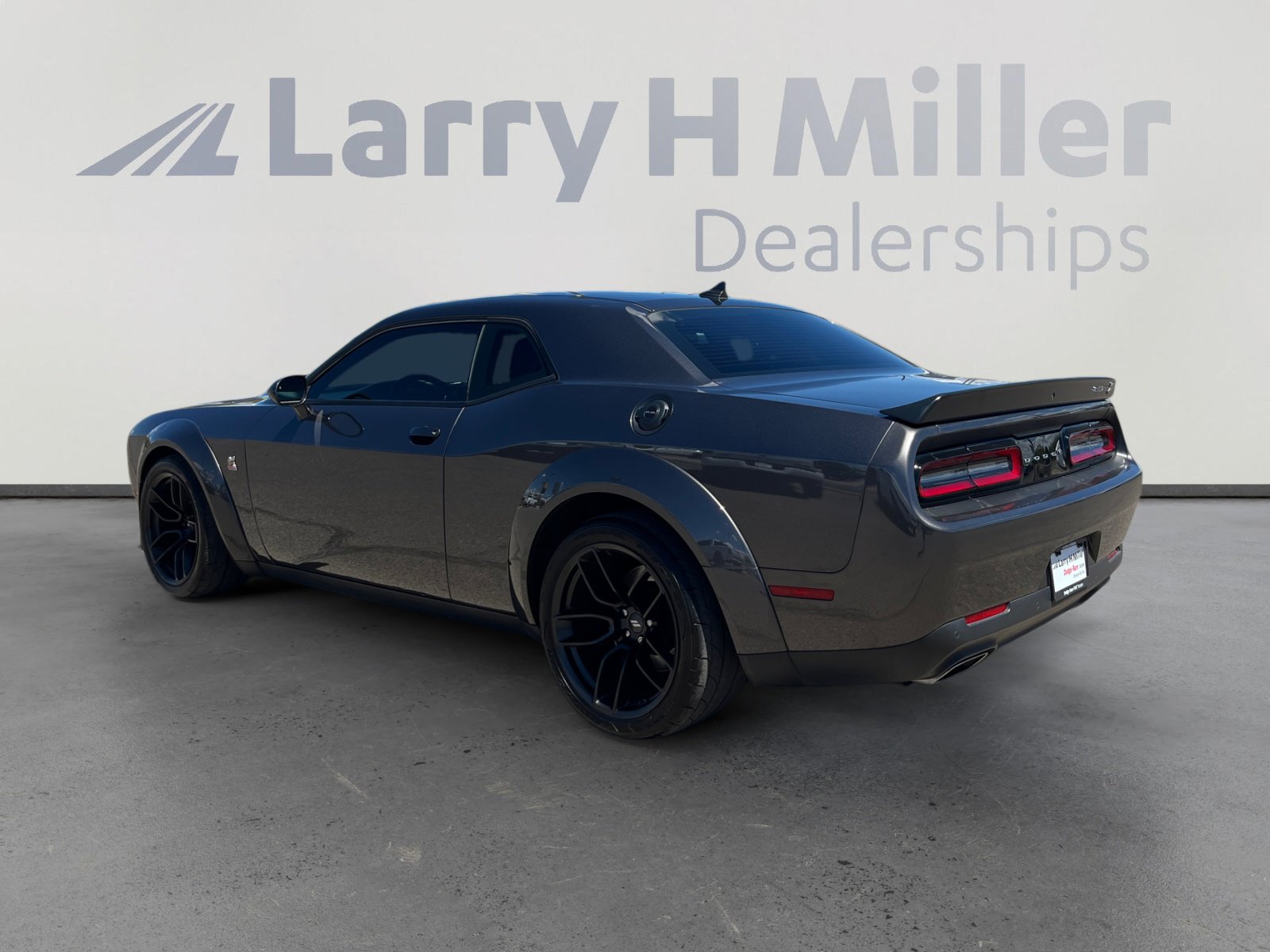 2023 Dodge Challenger R/T Scat Pack Widebody photo 4