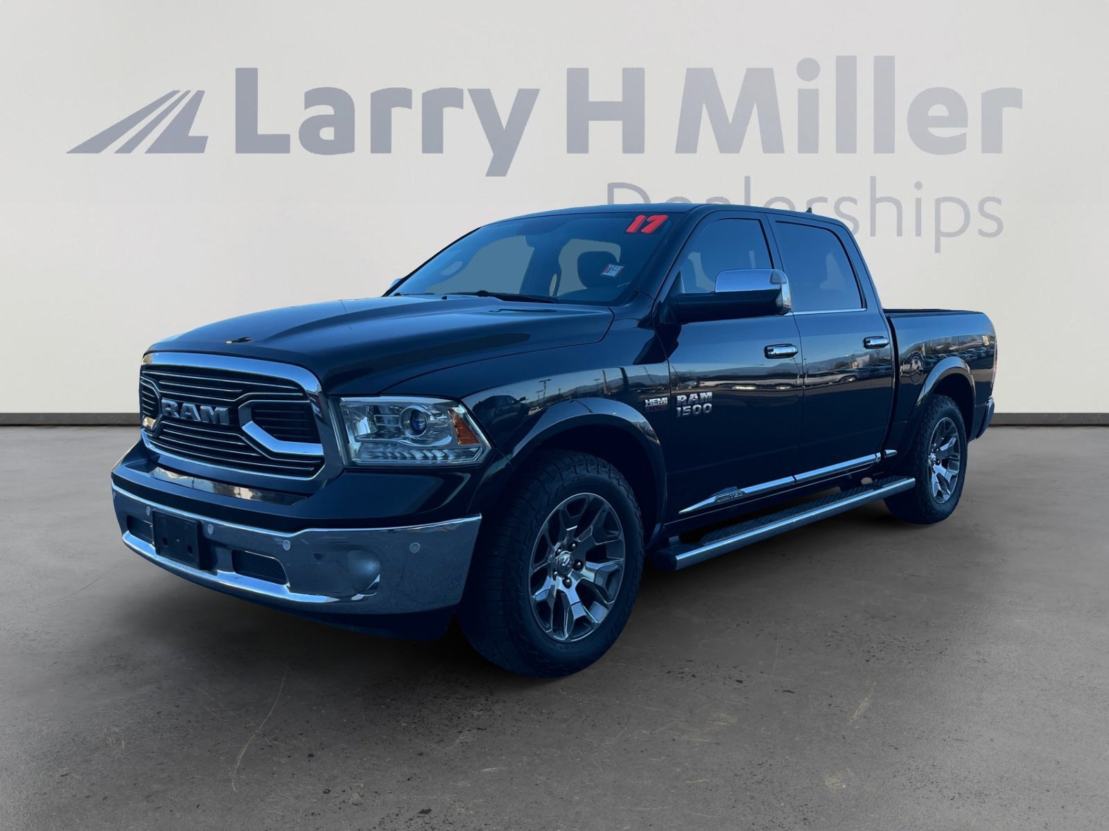 2017 RAM Ram 1500 Pickup Laramie Limited