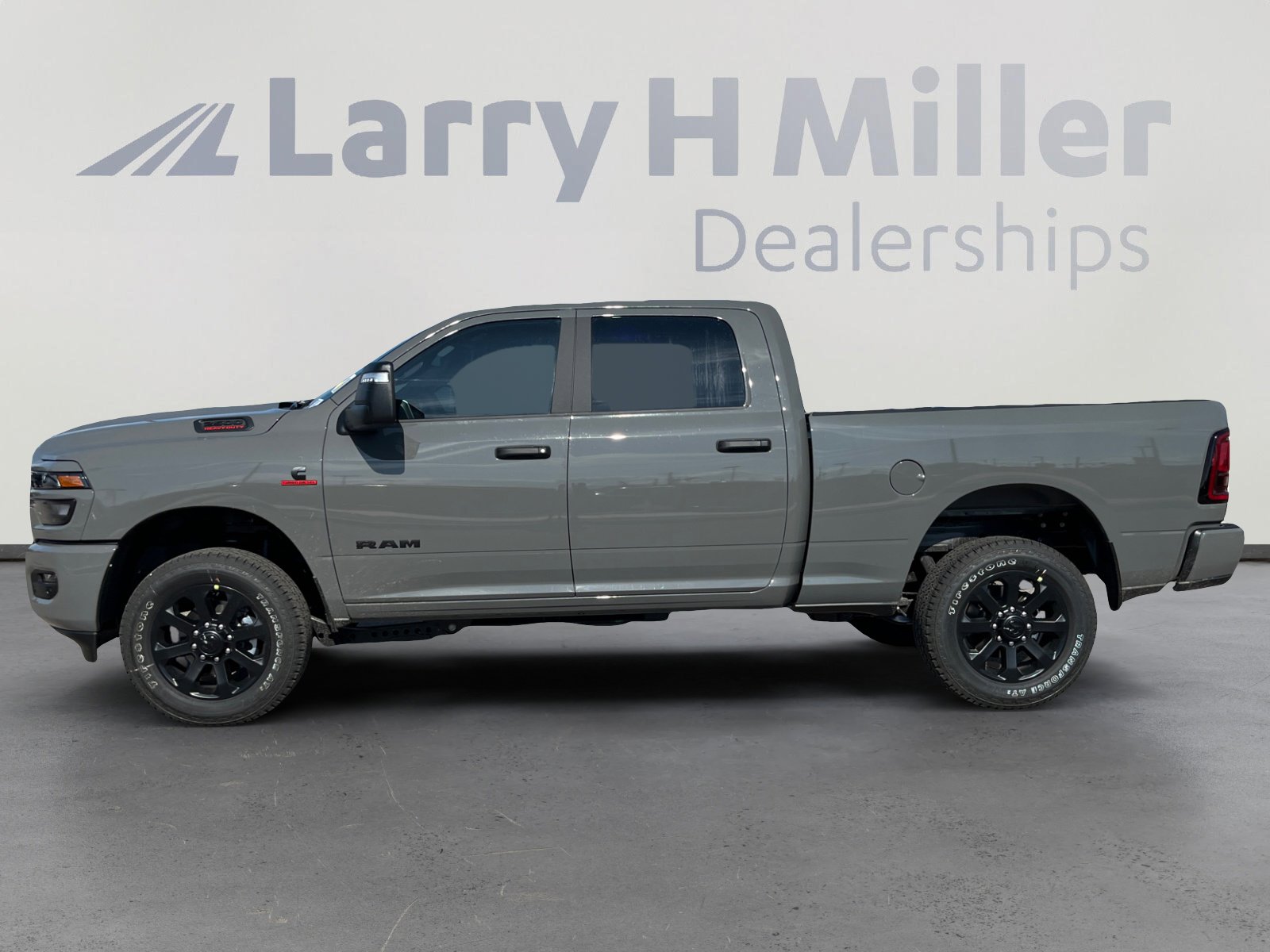 2025 Ram 2500 Big Horn photo 2