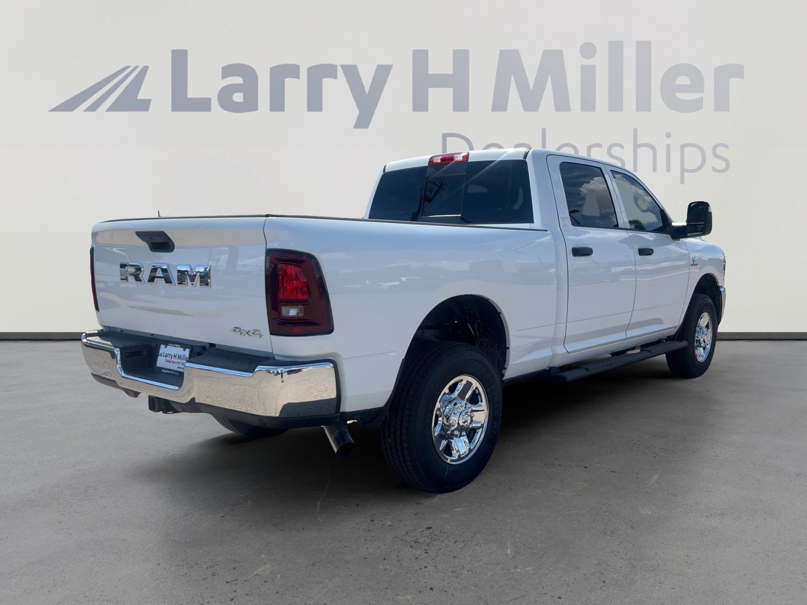 2025 RAM 2500 Tradesman - Photo 7