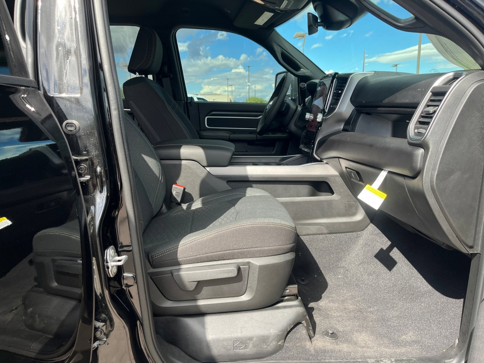 2025 RAM 2500 Big Horn - Photo 21