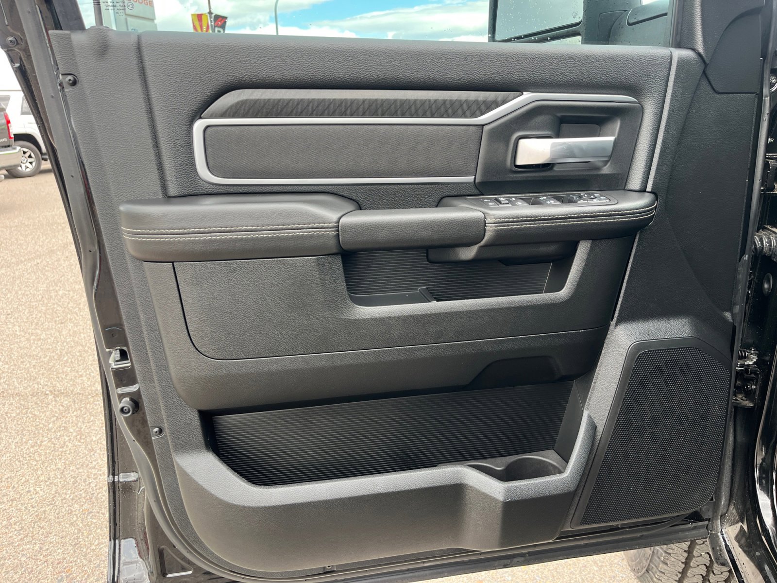 2025 RAM 2500 Big Horn - Photo 15