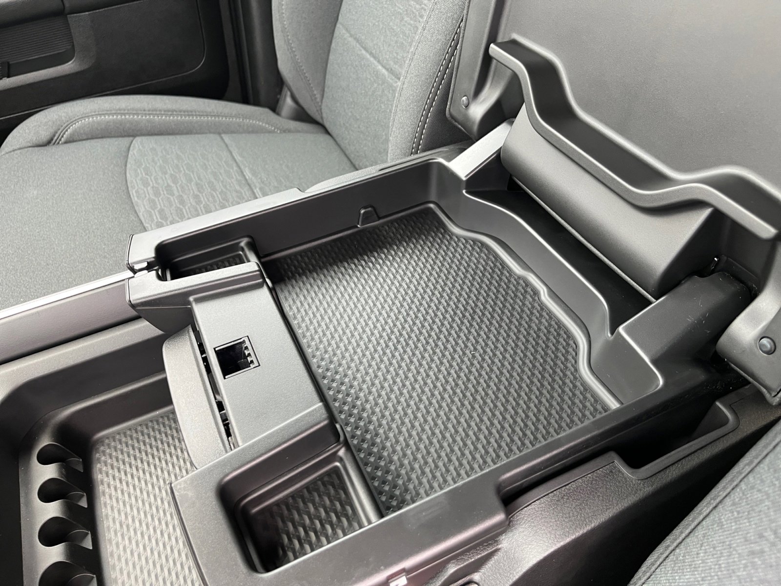 2025 RAM 2500 Big Horn - Photo 17