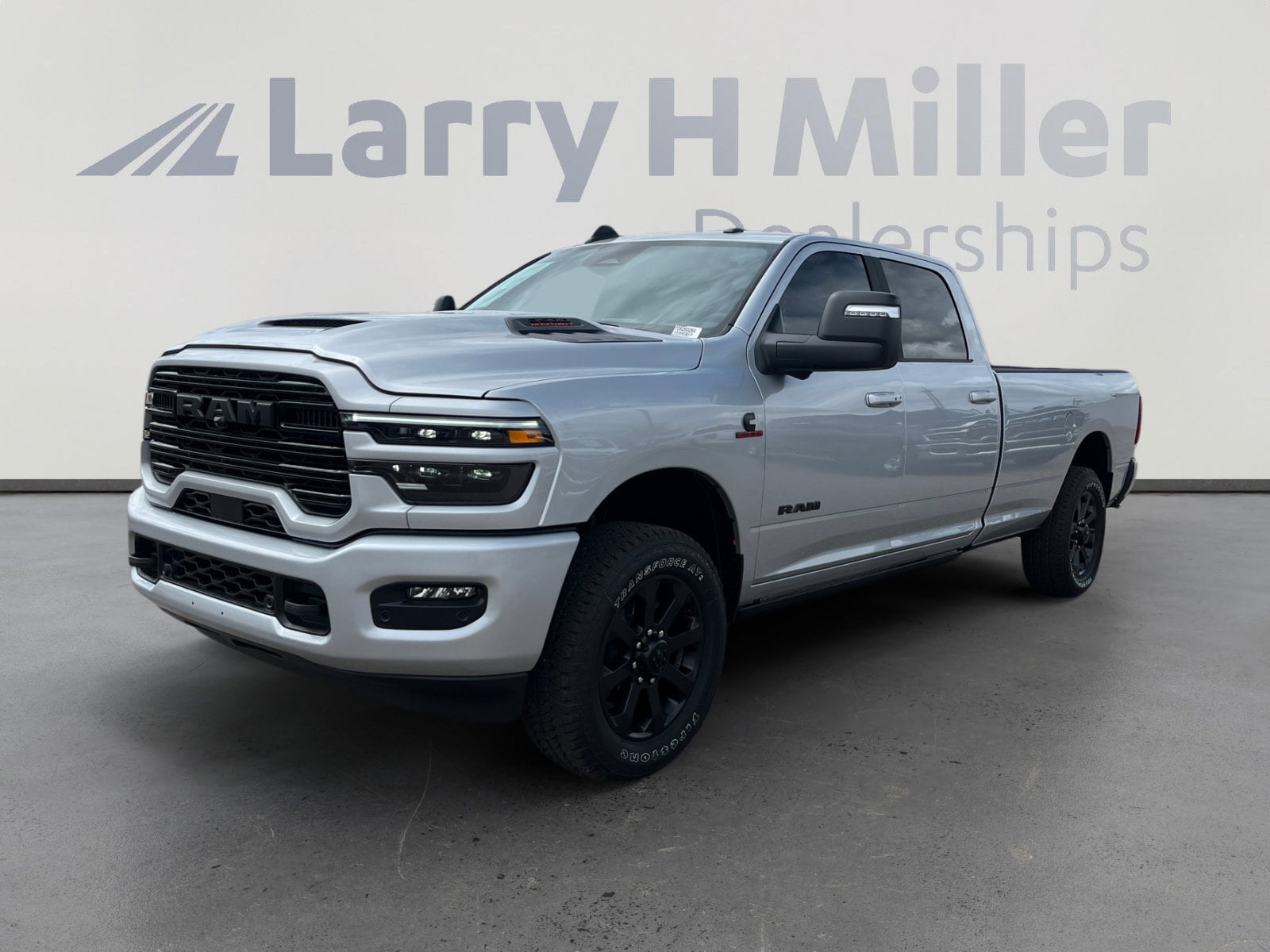 2026 RAM 3500 Laramie 4X4 Crew Cab LWB's photo