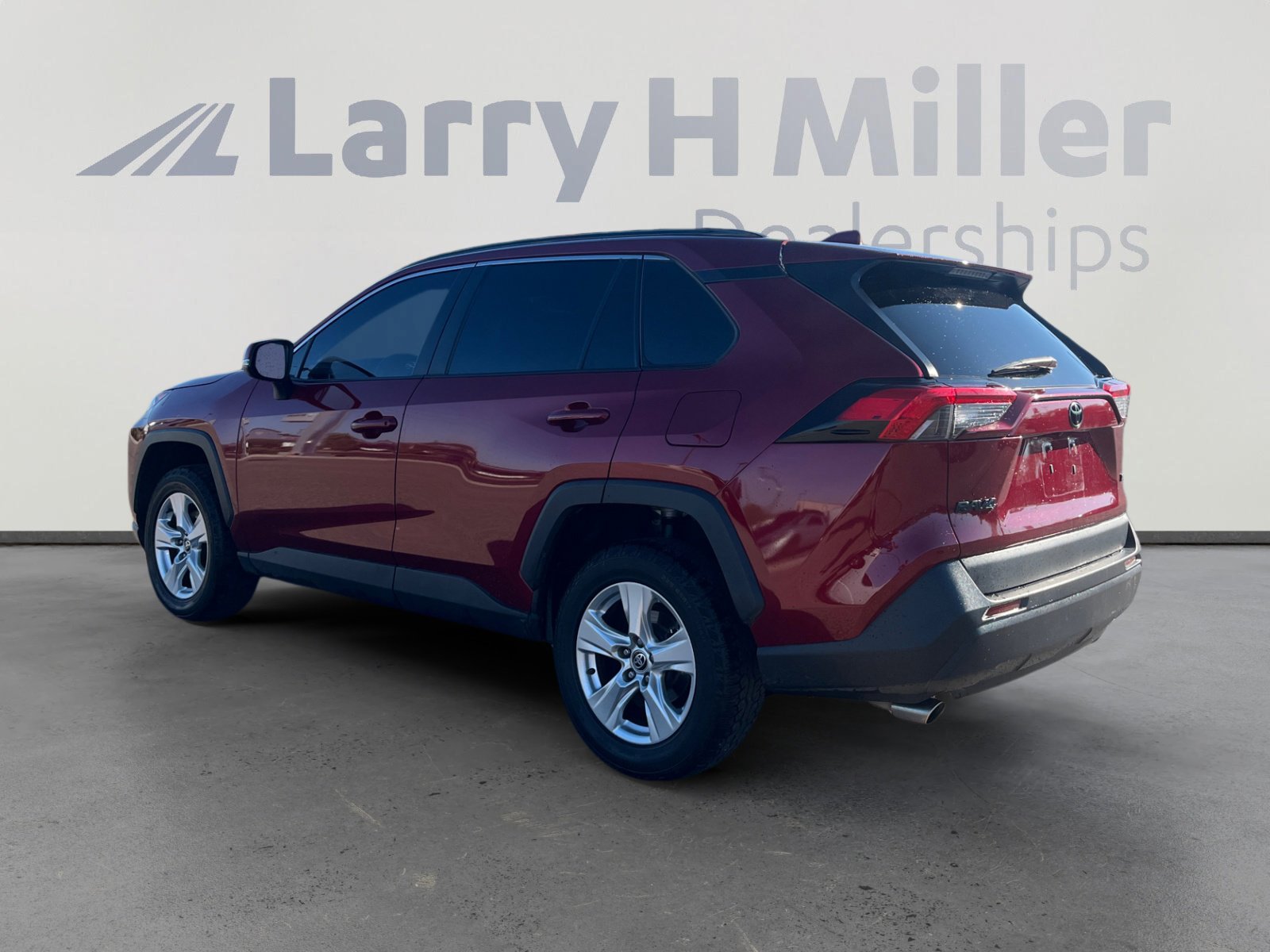 2021 Toyota RAV4 XLE photo 4