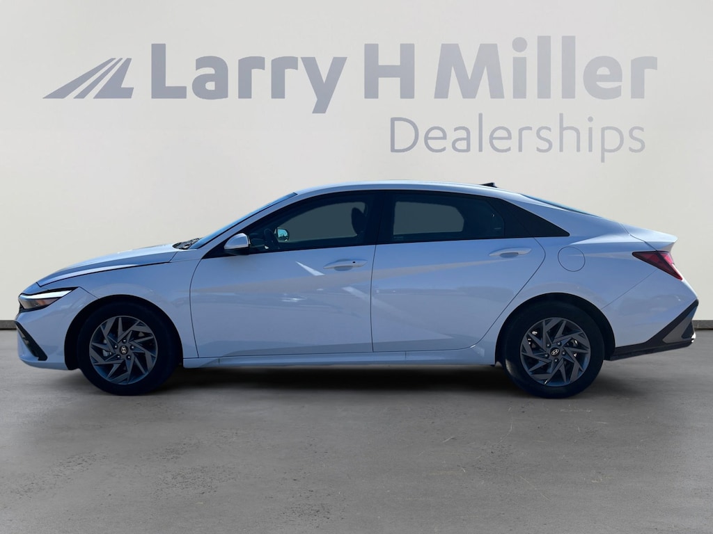 Used 2024 Hyundai Elantra SEL Sedan